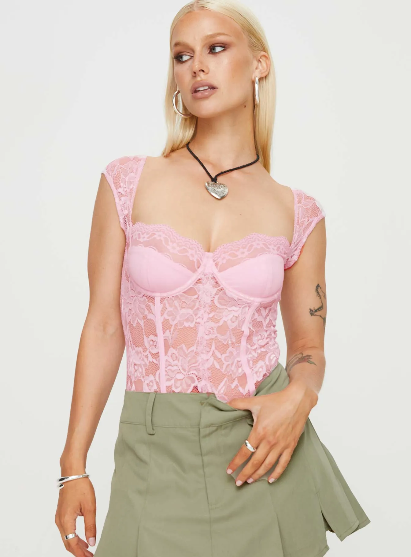 Sporty Event Yoga Girl Cadrot Lace Bodysuit Pink