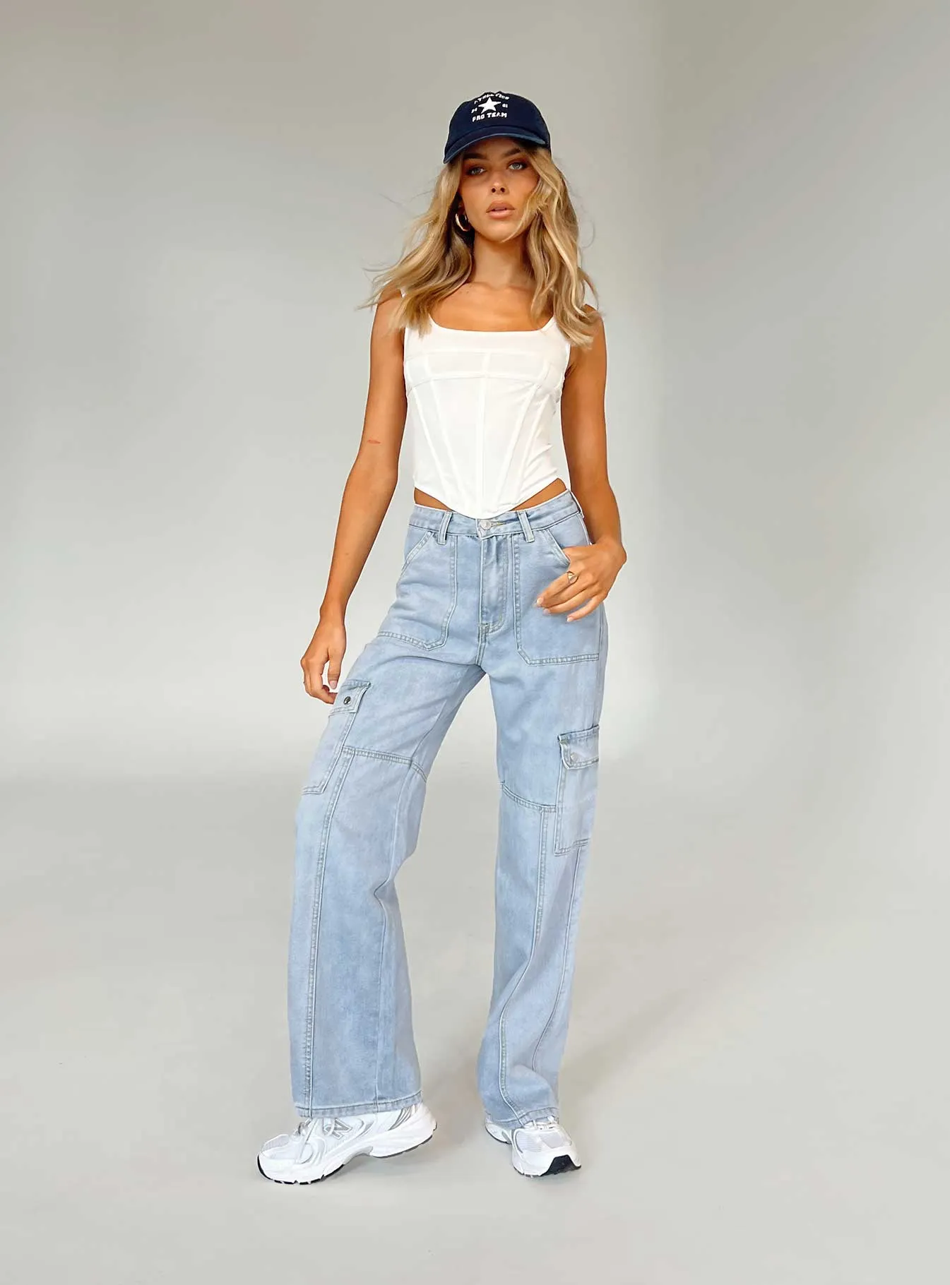 Vincent Cargo Jean Denim Relaxed Style Smart Casual Minimalist Style
