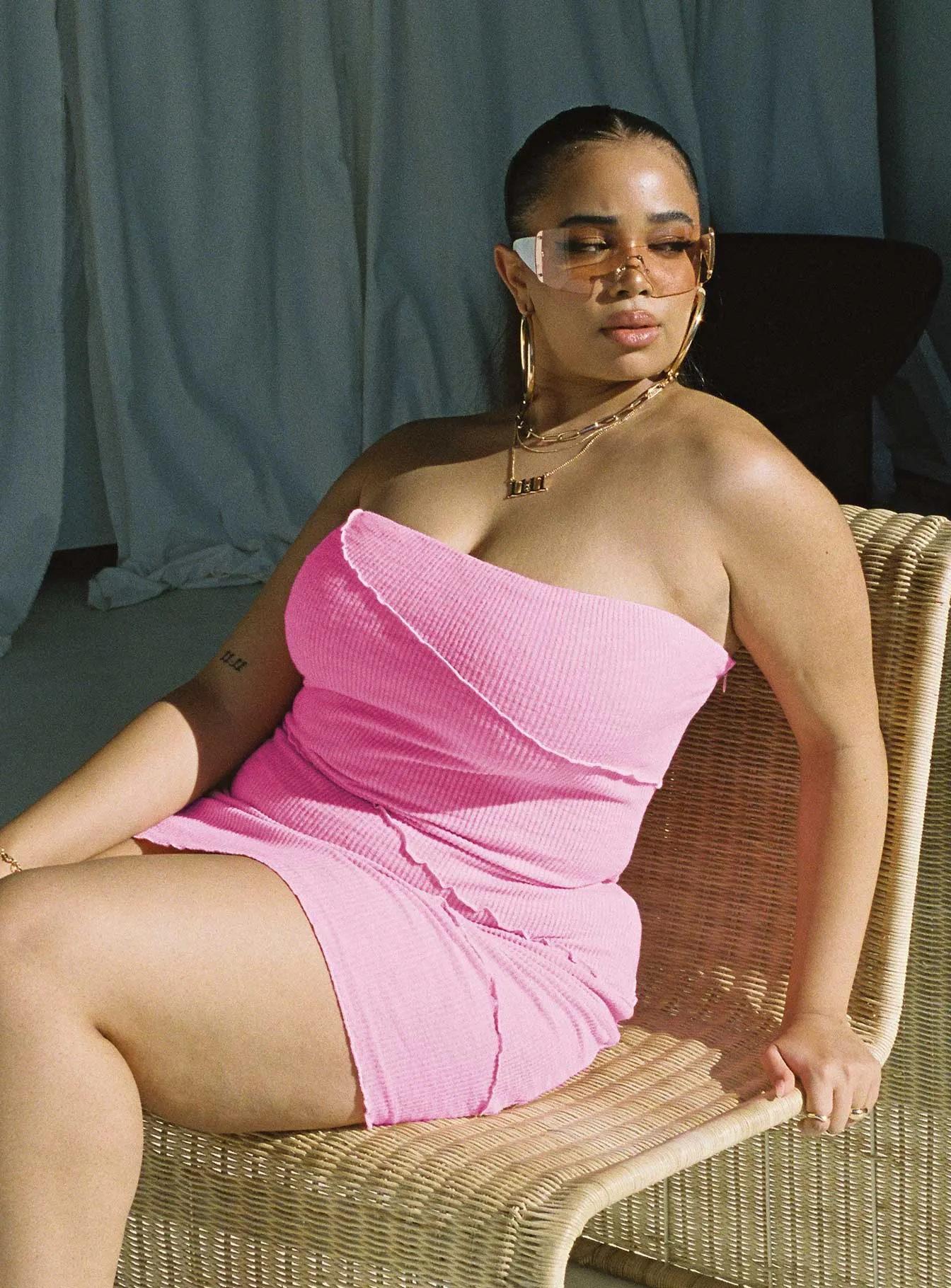 Oscar Mini Dress Pink Curve Feminine mini-length gown Beat Hot