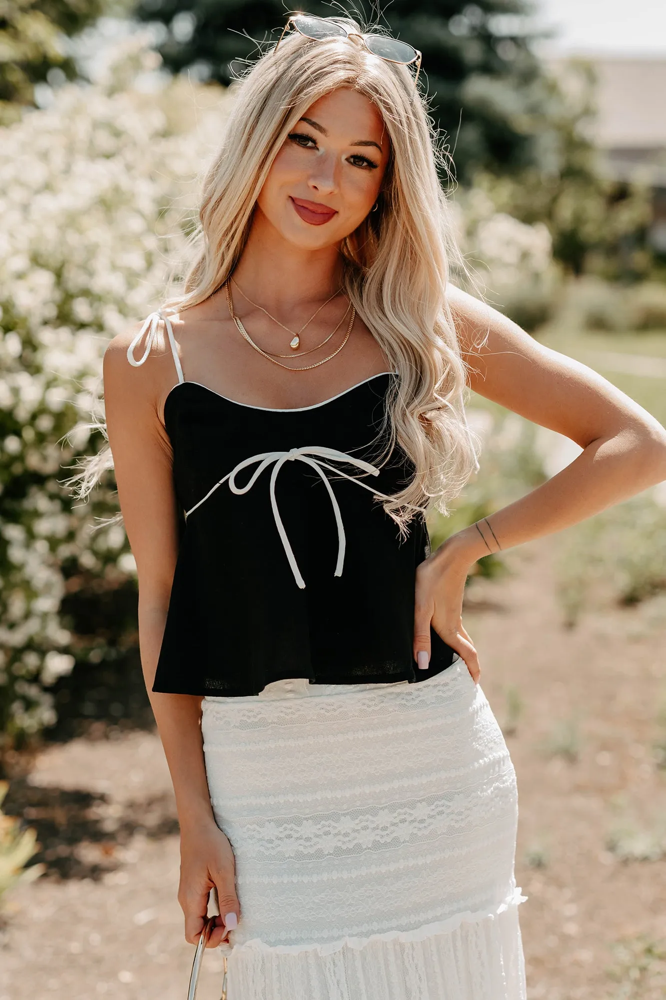 Stay Fresh Risk - minimized The Air I Breathe Linen Shoulder Tie Tank Top (Black)