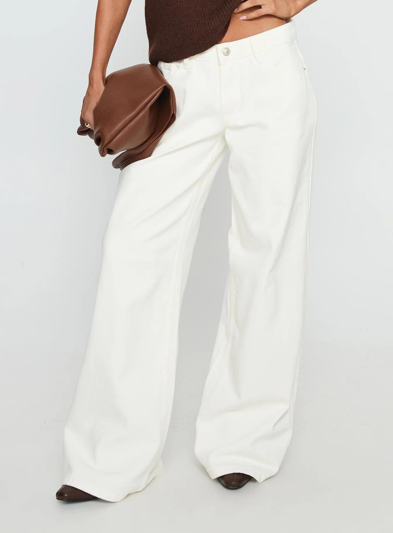 Tapered Leg Profile Ramos Low Rise Wide Leg Jeans White