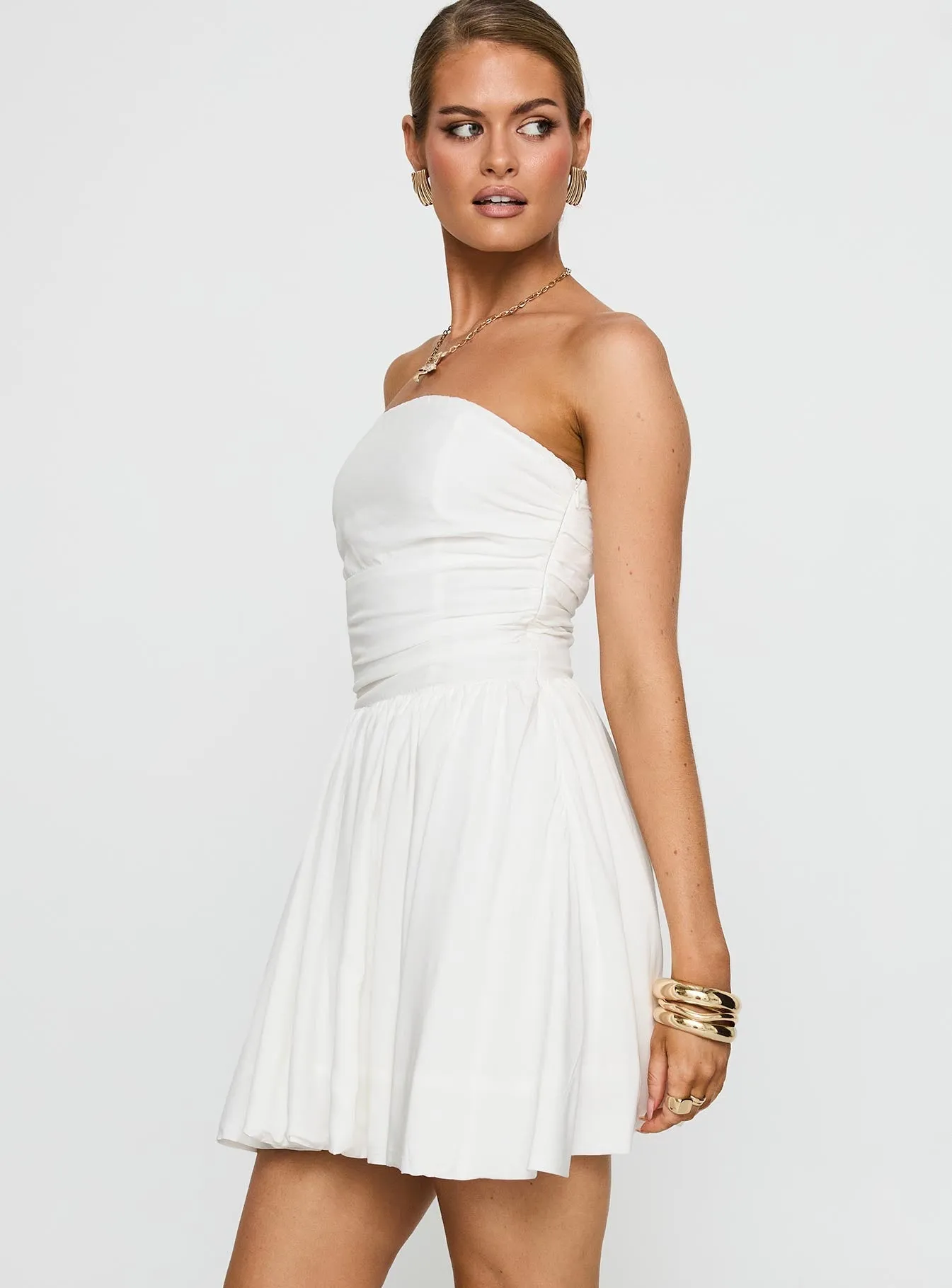 Beat Glow Sleek Silhouette Rashida Strapless Mini Dress White