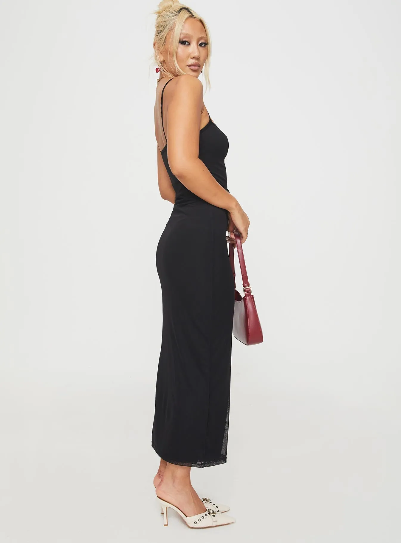 Apolline Maxi Dress Black The soft fabric of this dress ensures all-day comfort without compromising on style