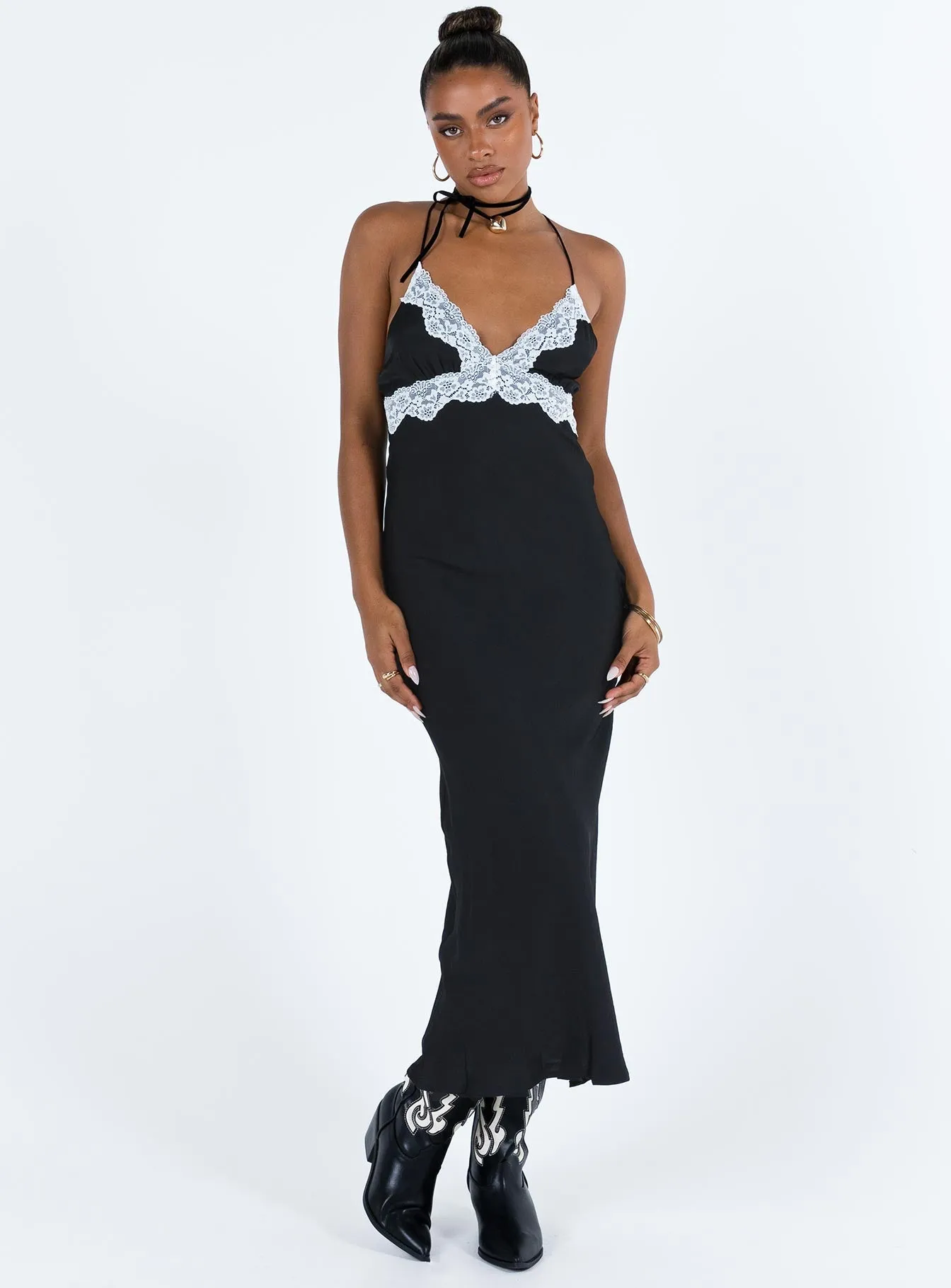 Lainge Maxi Dress Black Straight Line Brick Glow