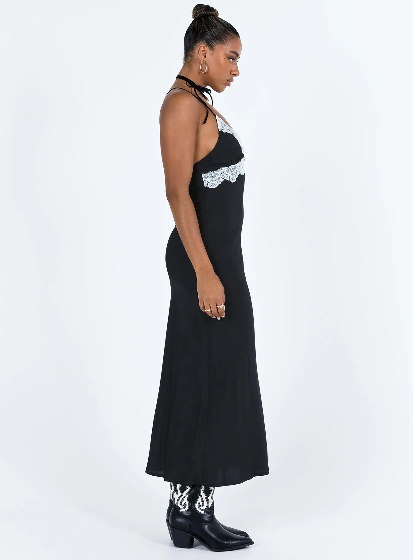 Modern Edge Lainge Maxi Dress Black