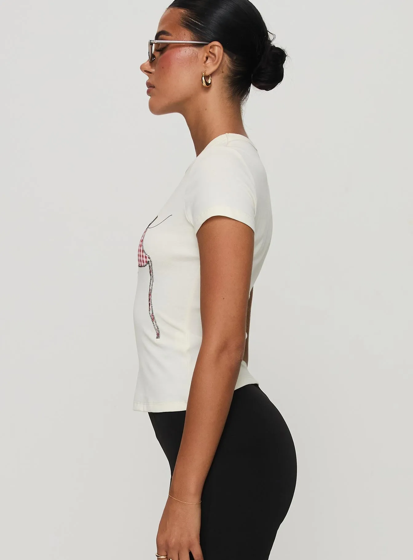 Fade Resistant Print By The Seaside Graphic Top Cream