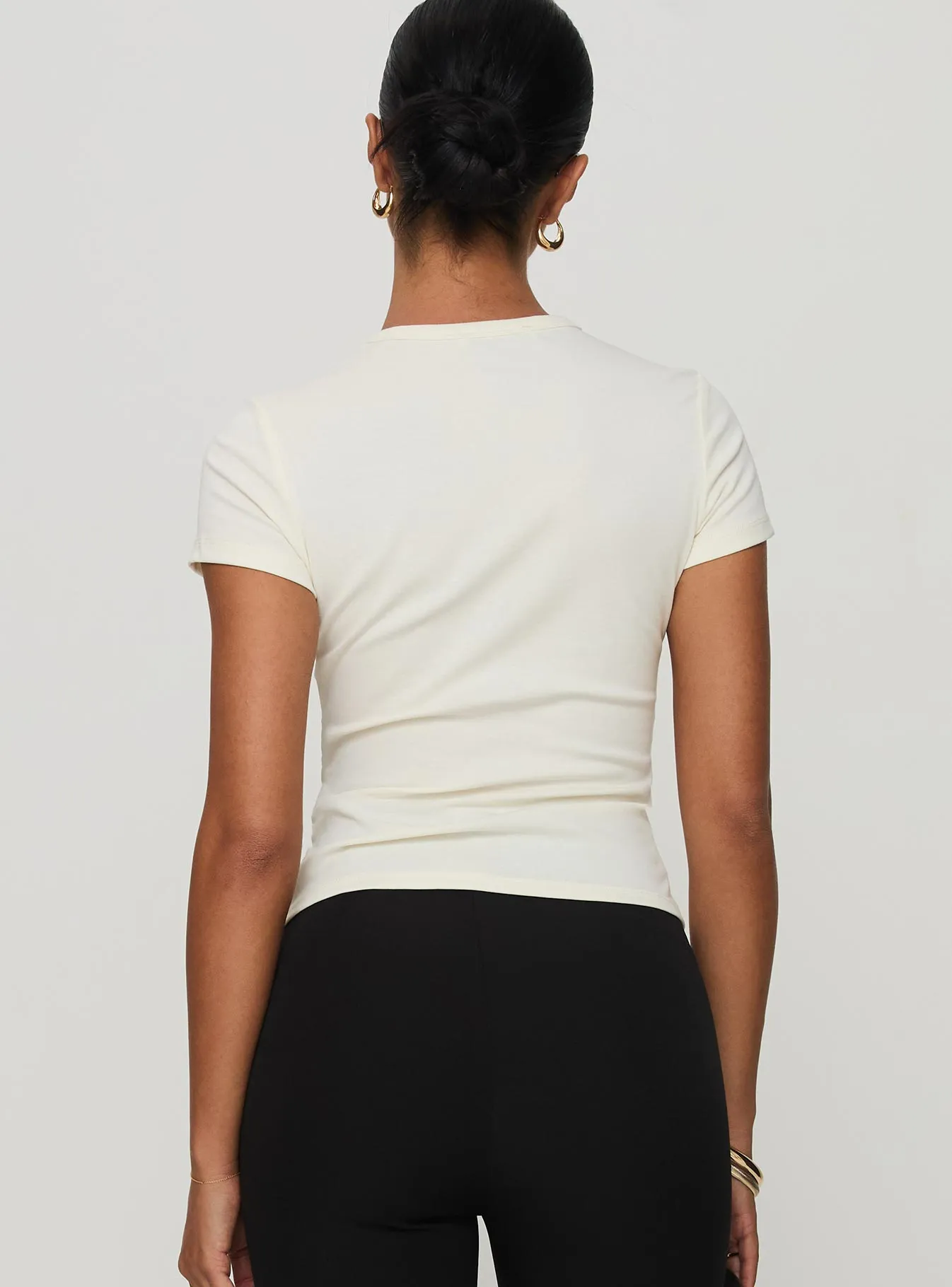 Easy Wear Durable Colorfast Finish By The Seaside Graphic Top Cream