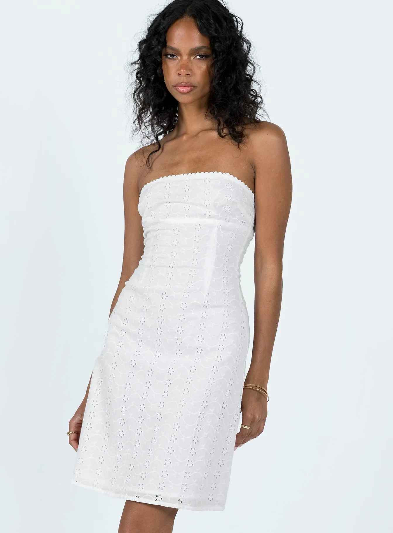 Feminine short dress Cozy Design Parle Anglais Dress White