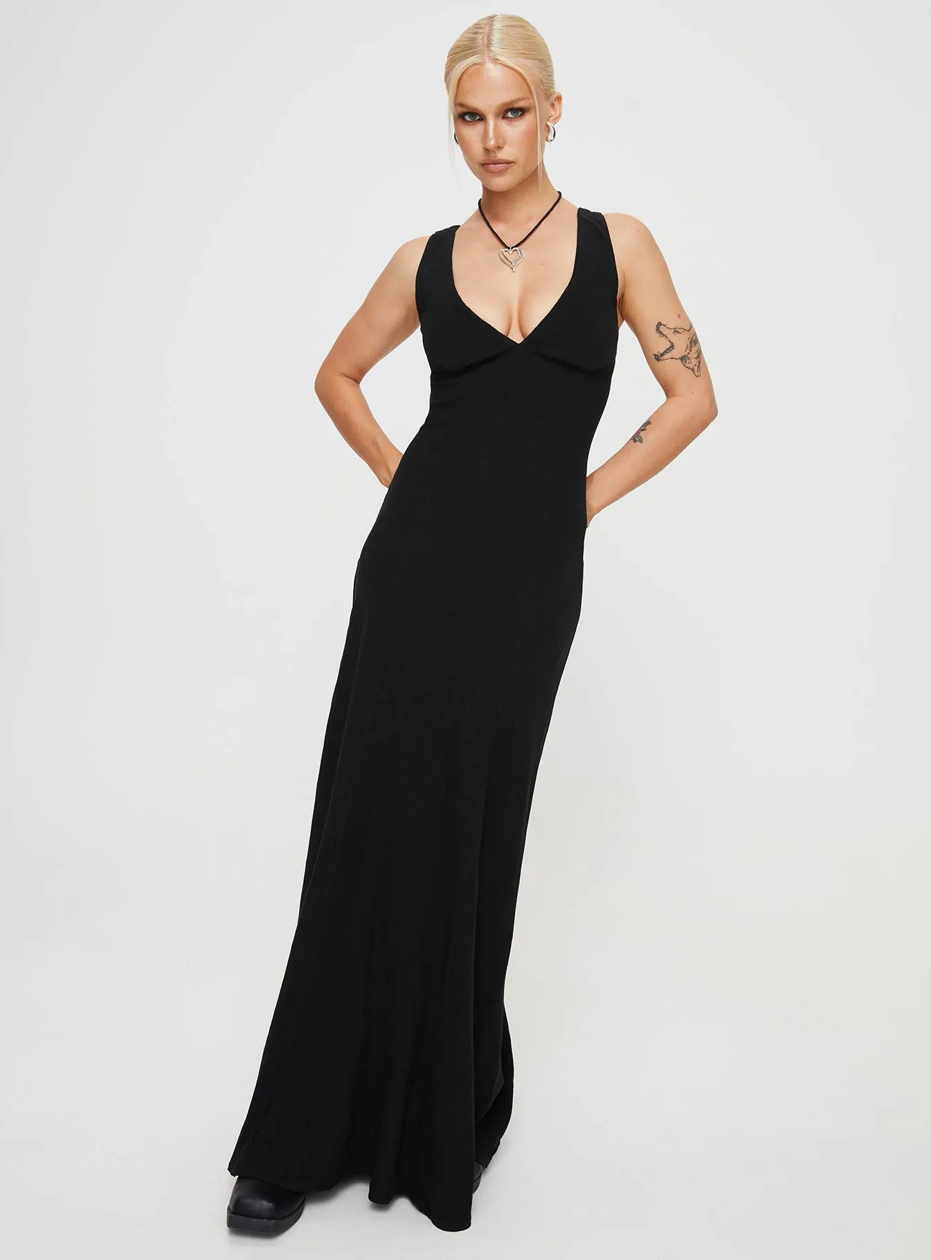 Timeless and classic maxi Winter Soft Verde Linen Blend Maxi Dress Black