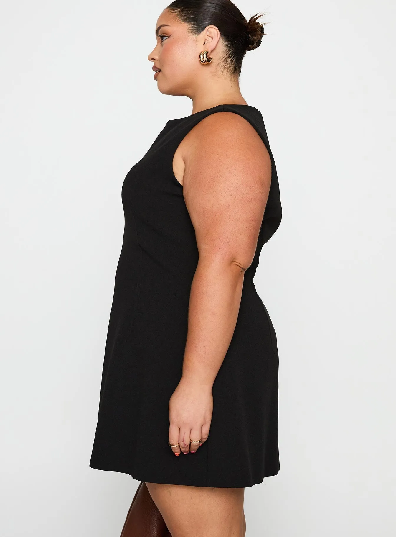 Anse Mini Dress Black Curve Urban Fresh Trendy weekend dress