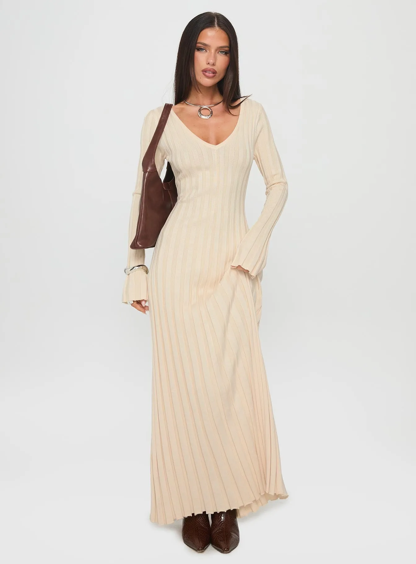 Ruby Shine Mist Path Gratuita Long Sleeve Rib Maxi Dress Cream