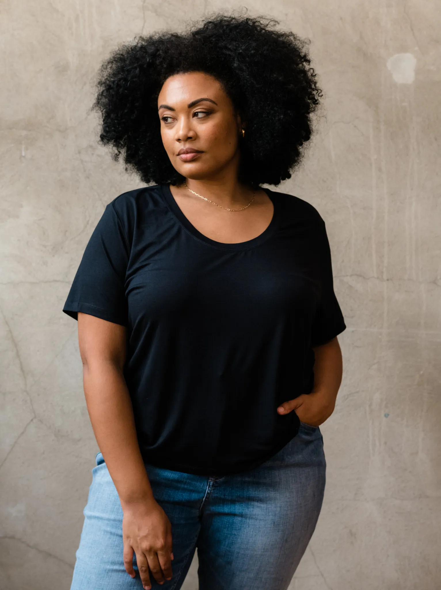 Mae Drapey Tee - Black Young Edge