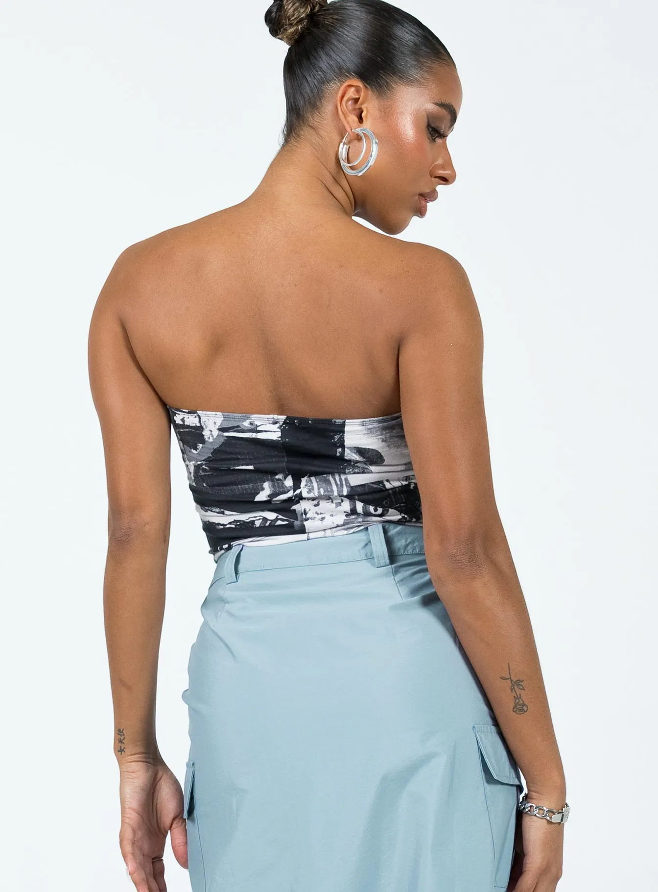 Motel Shae Top Photo Collage Grey Chic Look