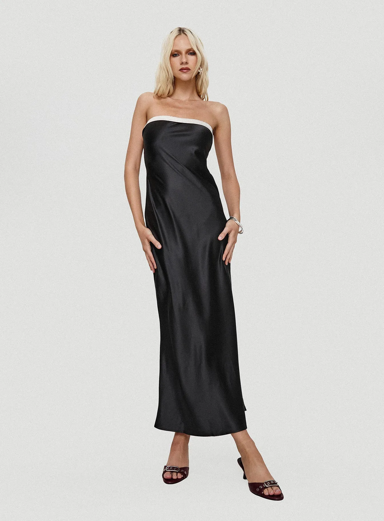 Effortless vacation dress Phillipa Strapless Maxi Dress Black