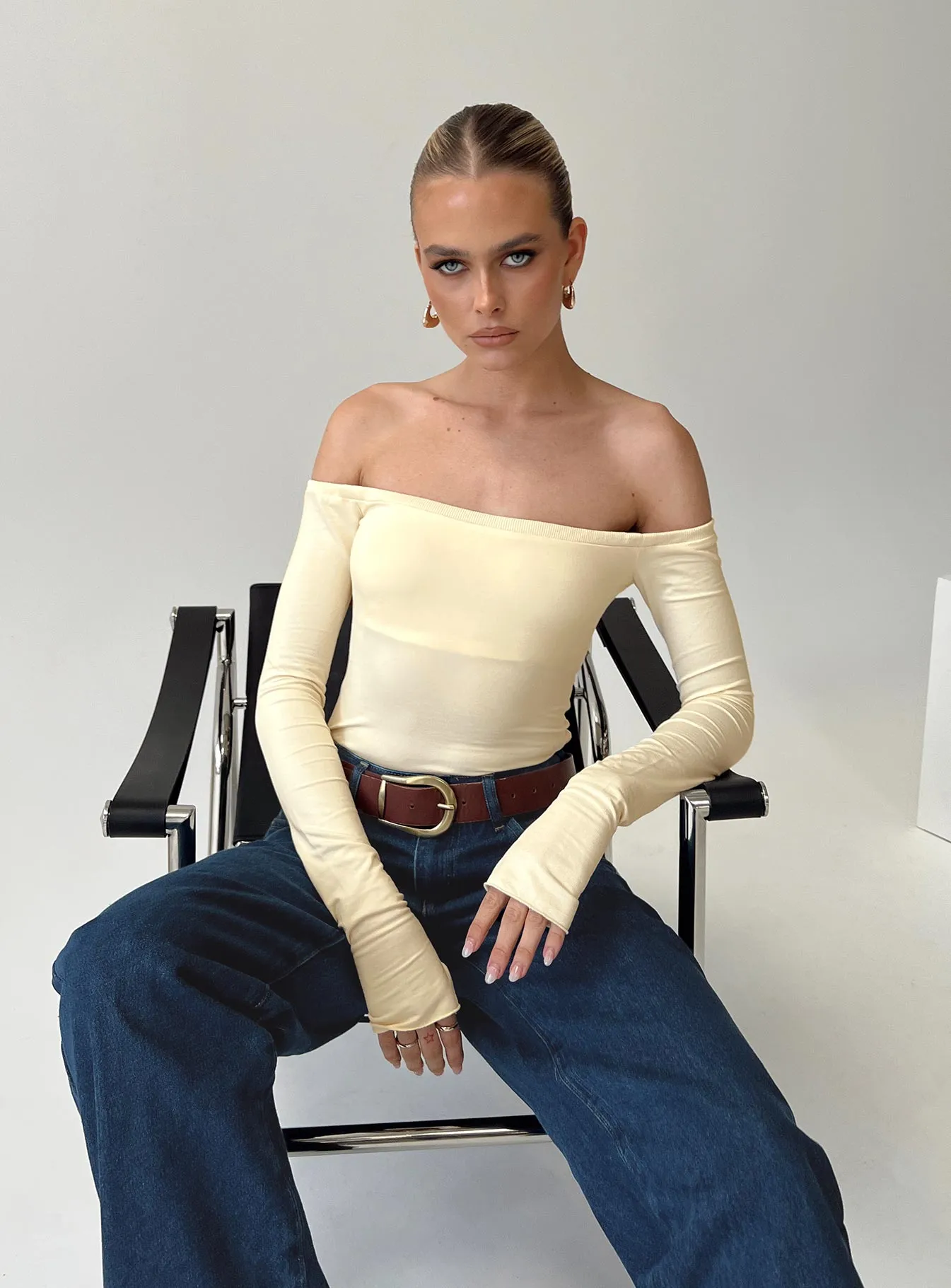 Weaver Off Shoulder Bodysuit Cream Relax Weekend