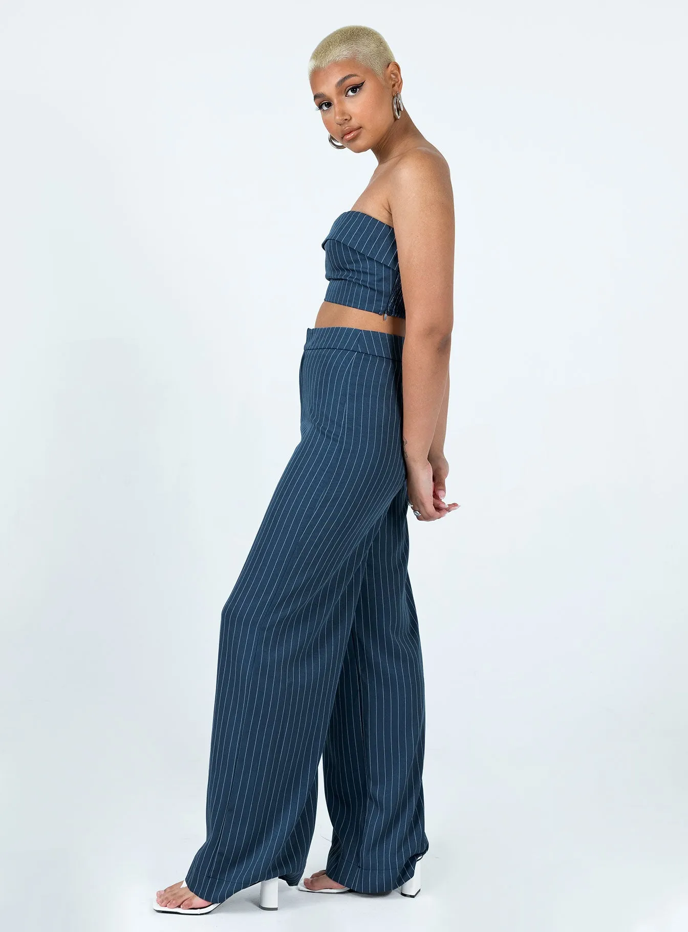NonRestrictiveSilhouette Sammie Set Navy