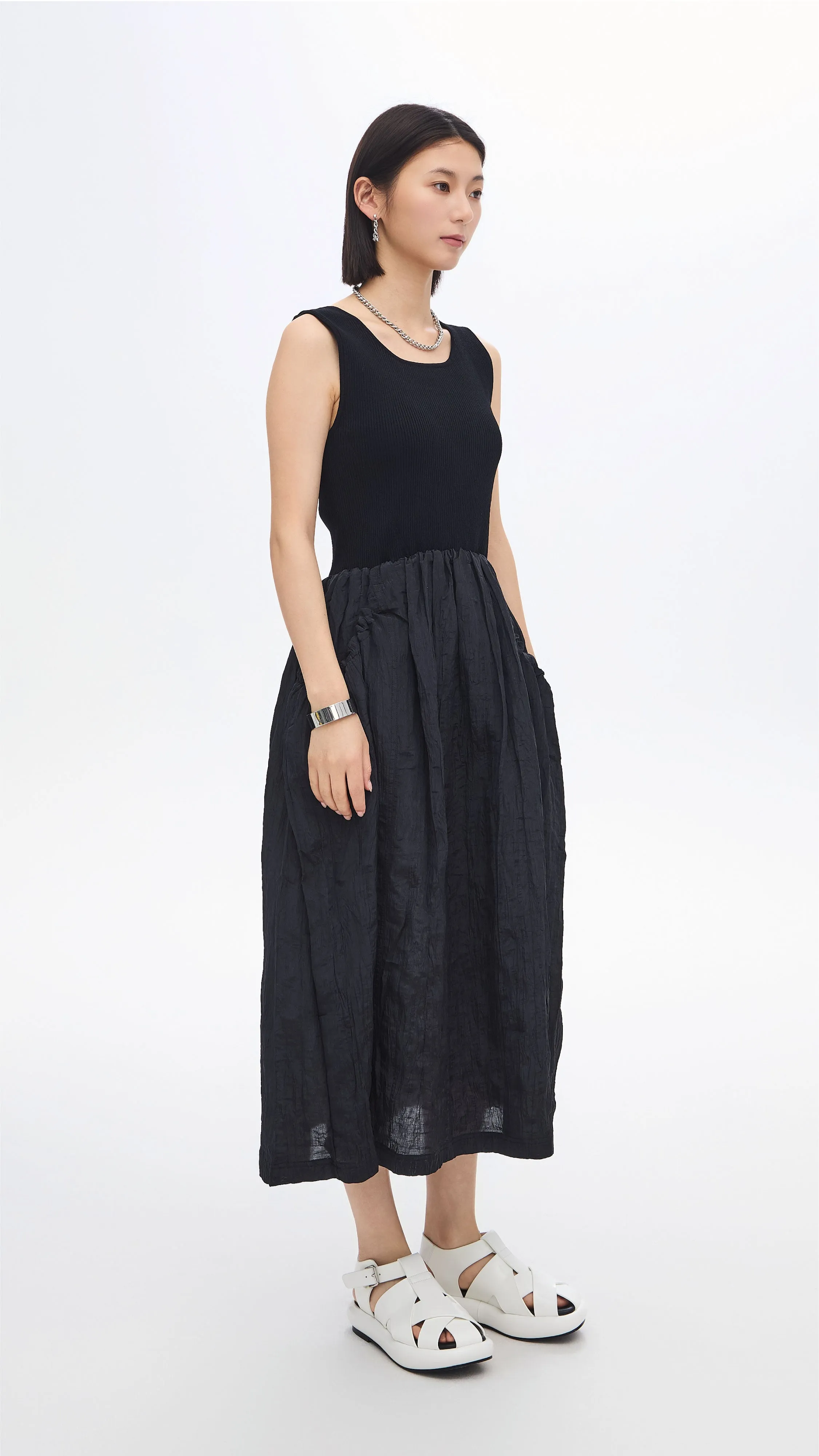 Loose Fit Nylon Patch Knit Dress