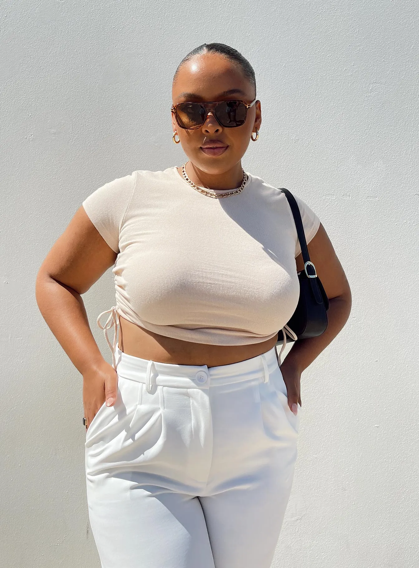 Evant Tee Cream Curve Geometric Pattern Durable Style