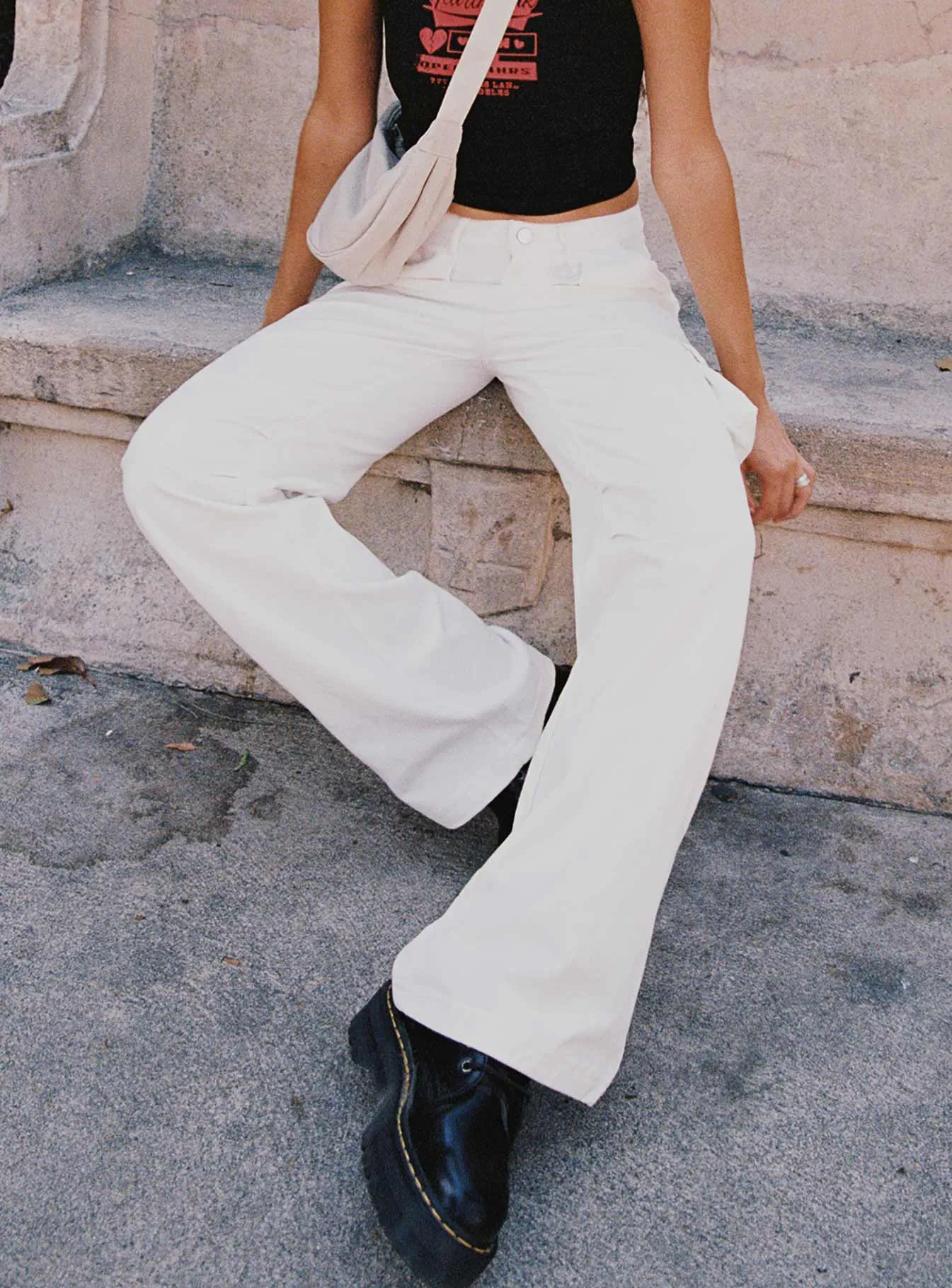 Family Style Casual Work Meeting Festival Outfit Date Night Professional Wear Paige Mid Rise Cargo Jean White