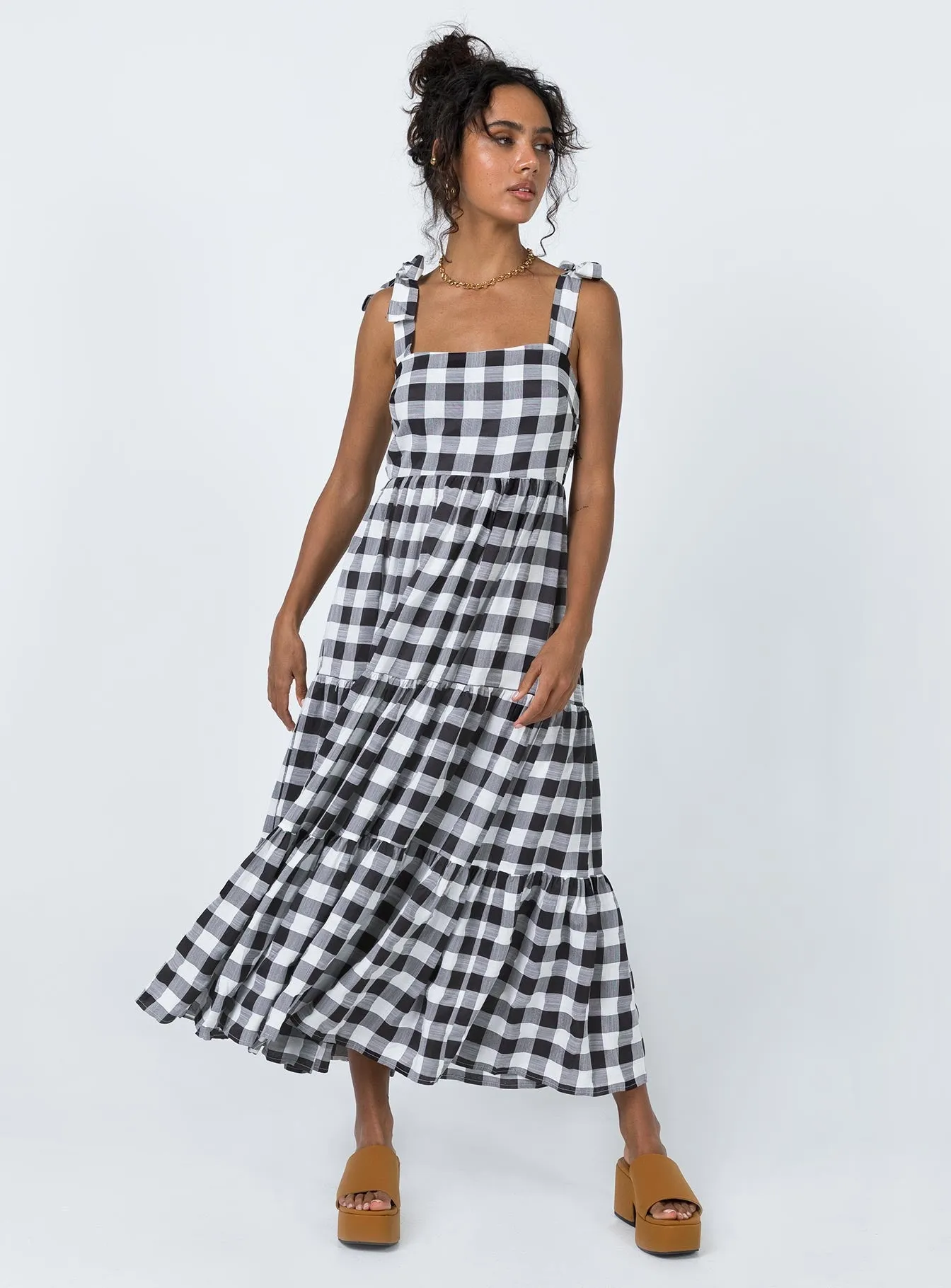 Easy-to-wear long dress Morning Glow Rae Maxi Dress Black