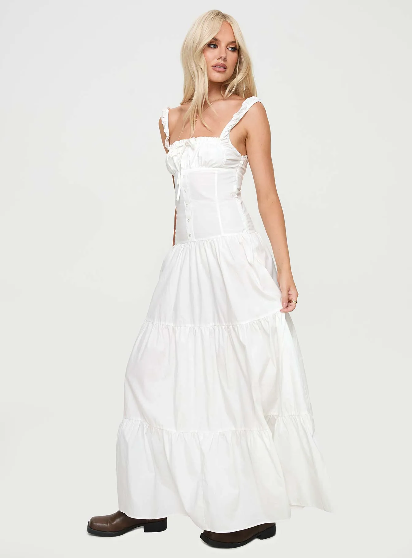 Rural Air Ocean Breeze Heart Shaped Maxi Dress White