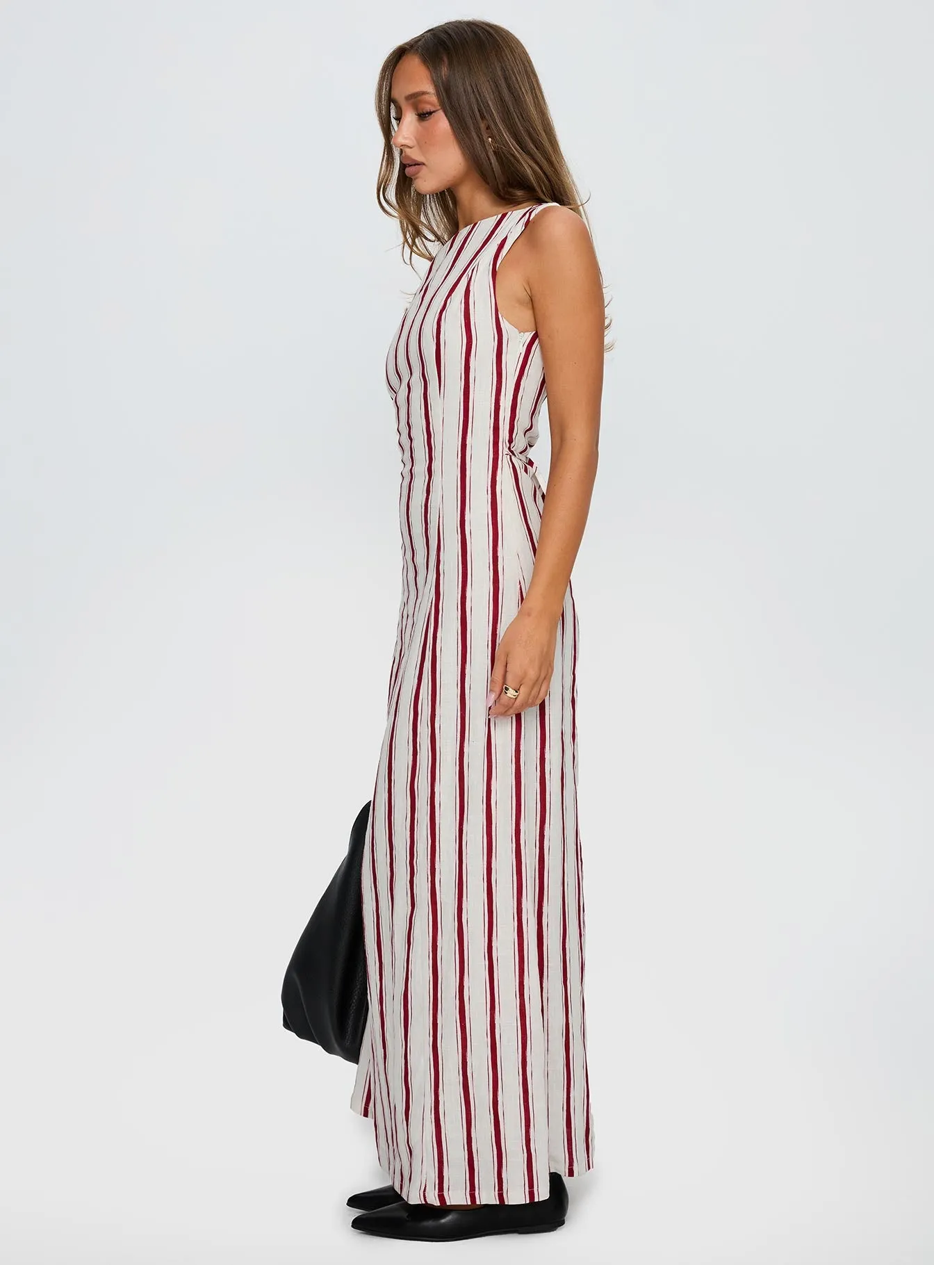 Lewisa Maxi Dress Red Stripe The versatile design of this maxi dress makes it perfect for a variety of occasions Dawn Calm