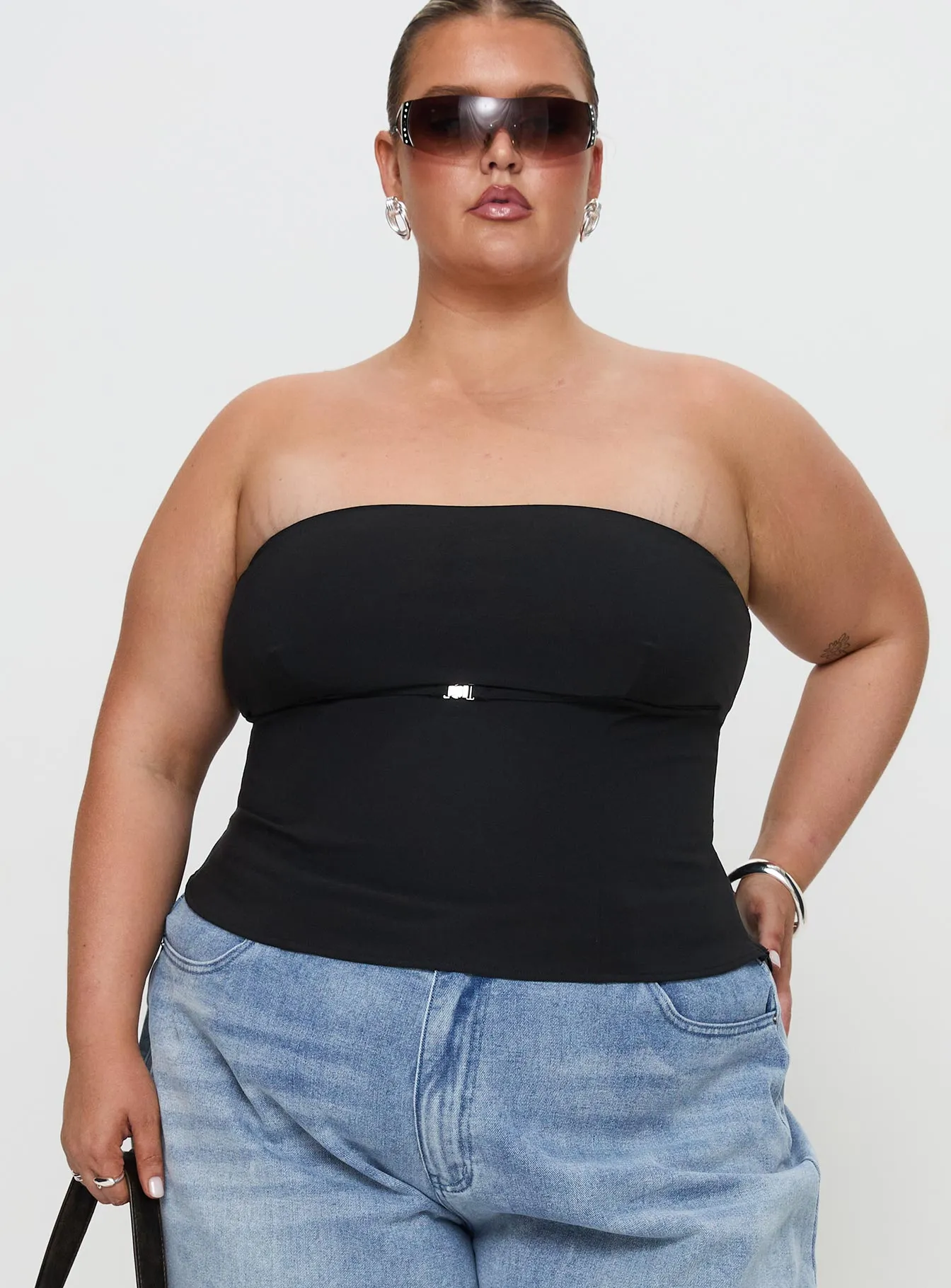 Wrinkle Resistant Weave Reflective Accent Stripes Flounce Strapless Top Black Curve