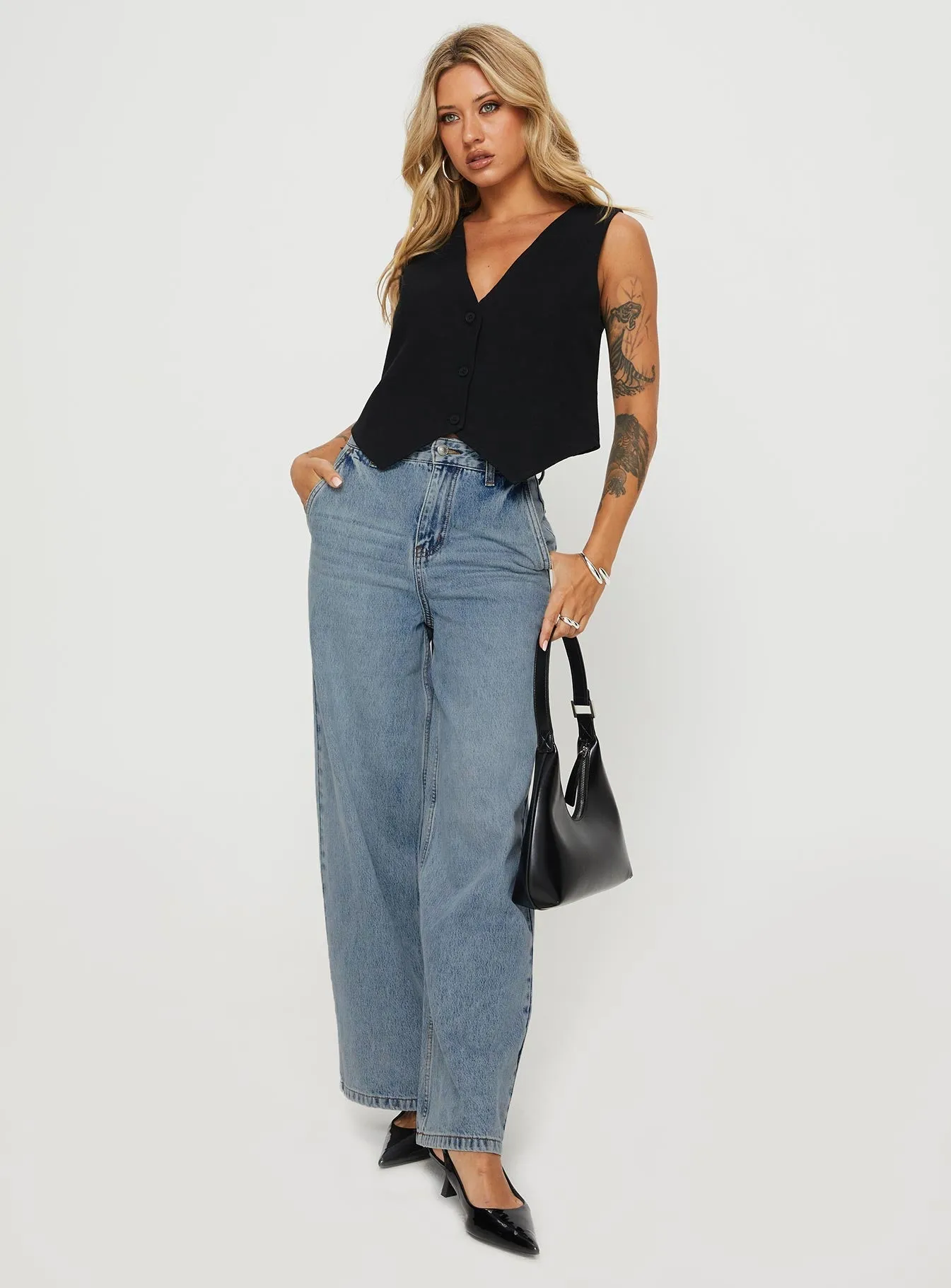 Weekend Getaway Trend Setter Jewelz High Rise Wide Leg Jeans Light Wash