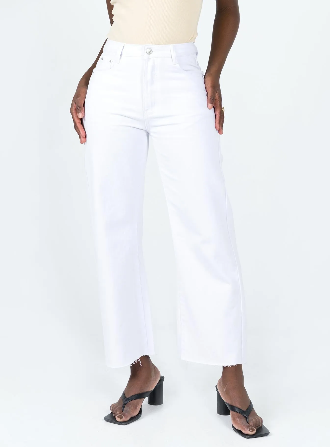 Smart Outfit Formal City Walk Party Look Cece Hammer Wide Leg Jeans White