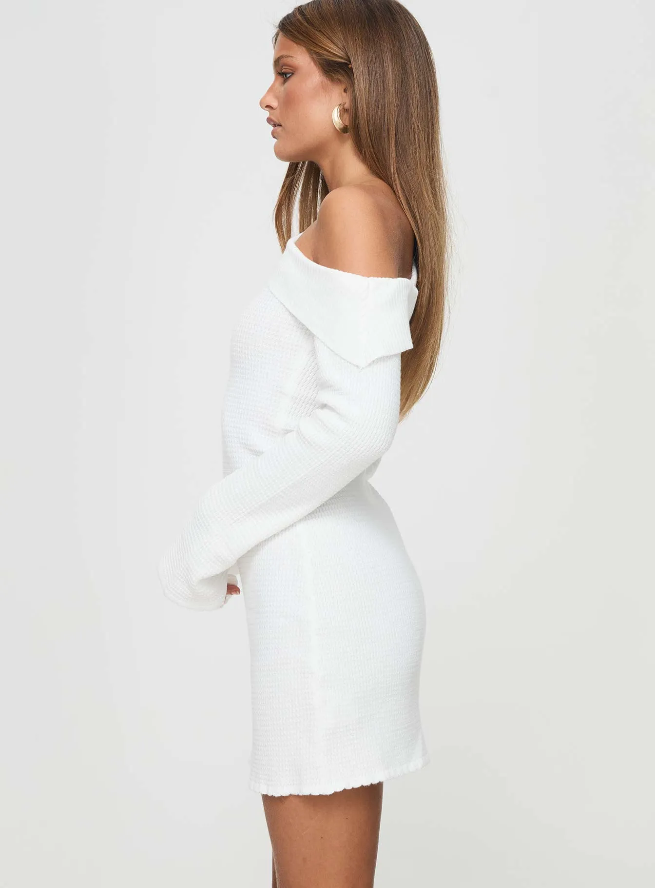 Bar Hopping Weekend Fun Holveck Off The Shoulder Mini Dress White