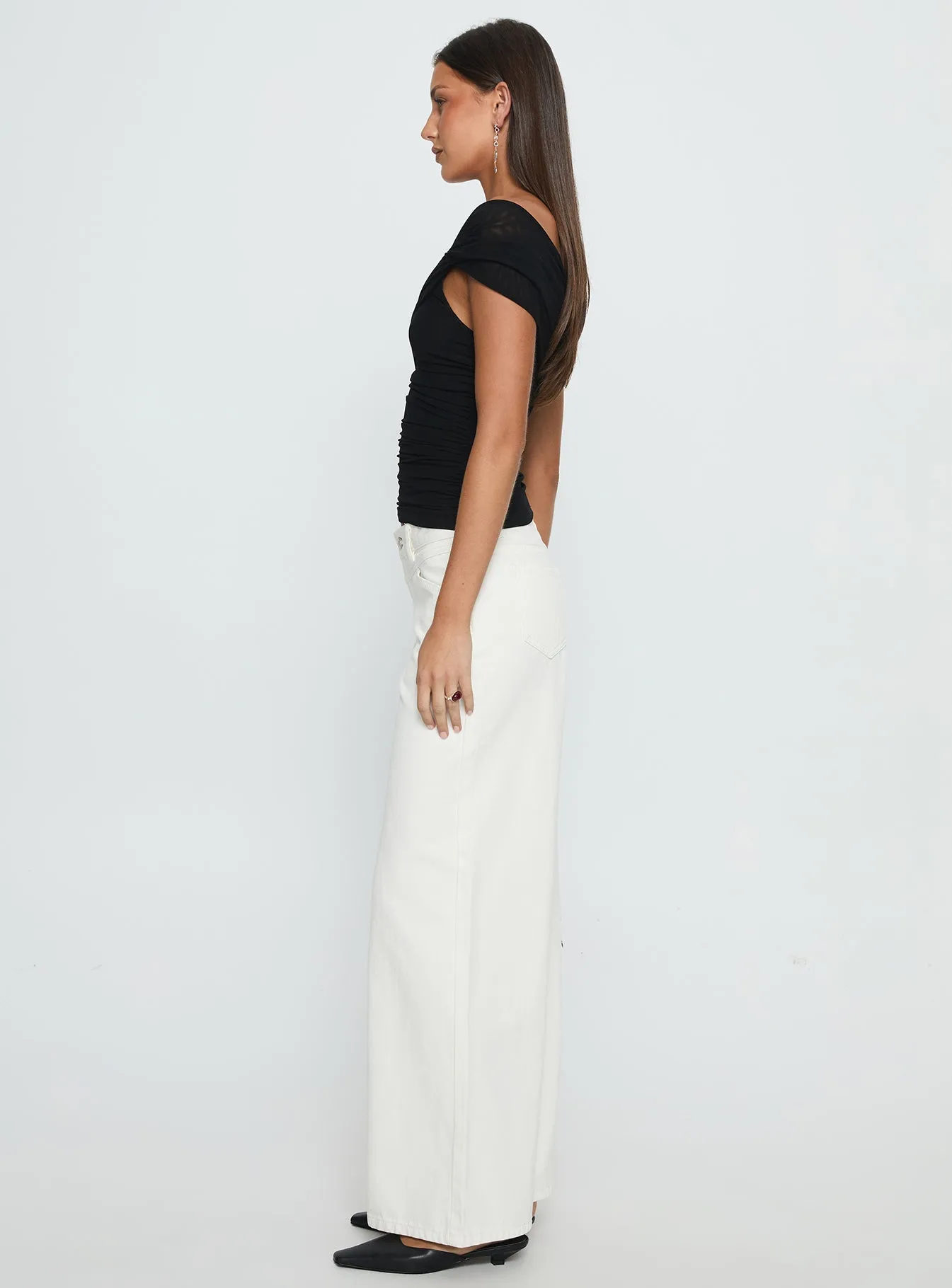 Catiana Low Rise Jeans White Casual Student Outfit