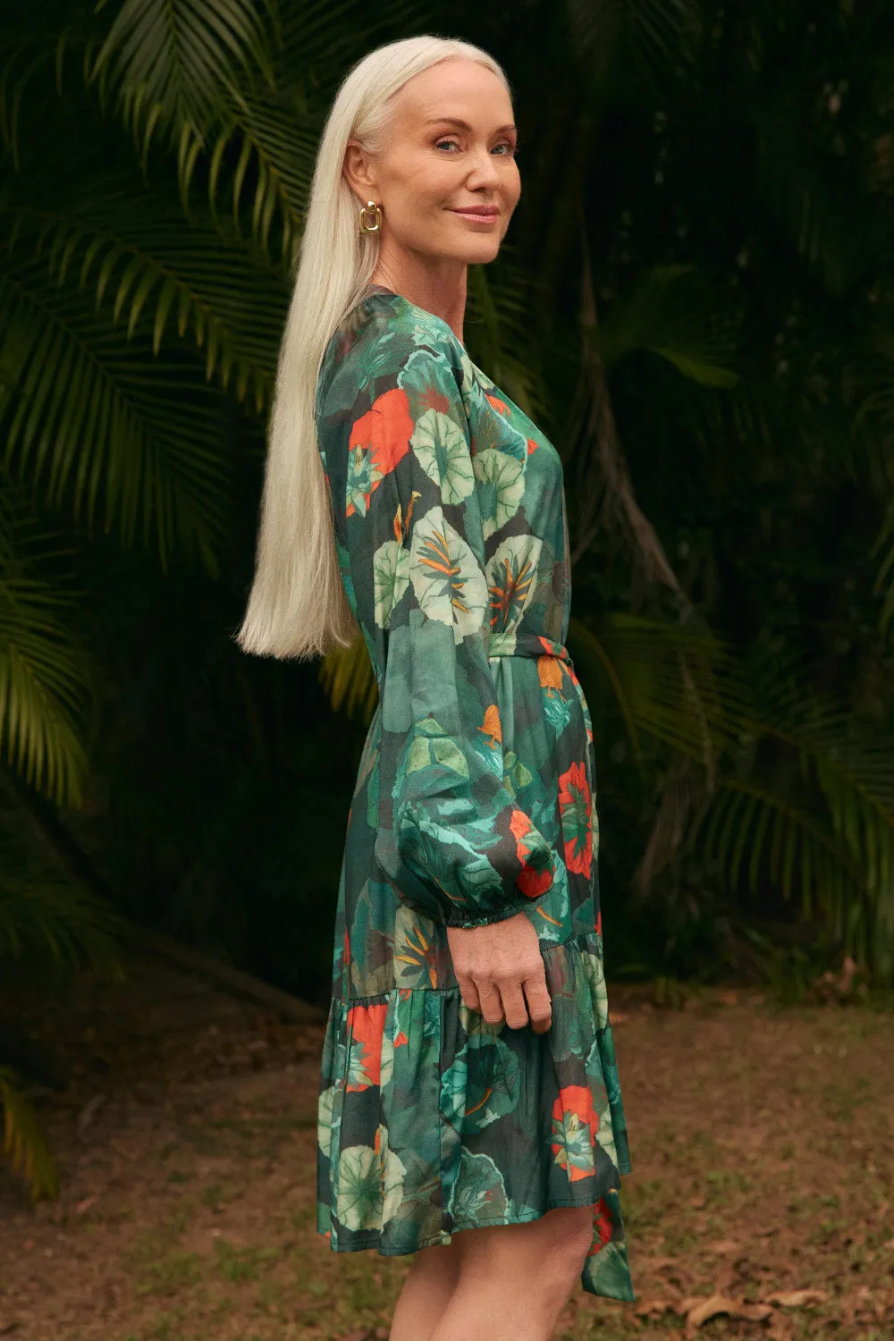 World Tone Weekend Look Fantasia Short Dress in Lotus