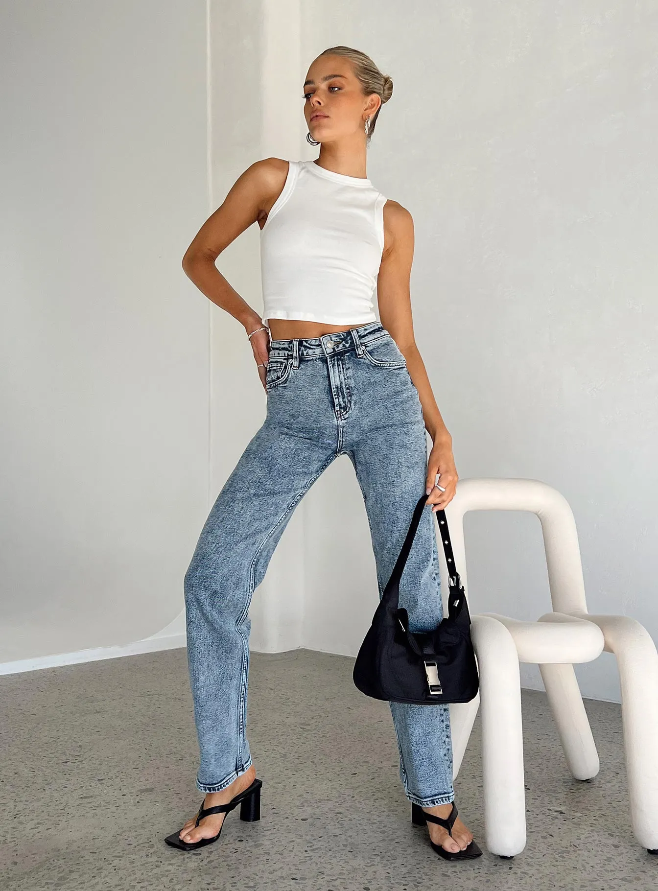 Calabasas Straight Leg Jeans Denim Light Wear Street Smart
