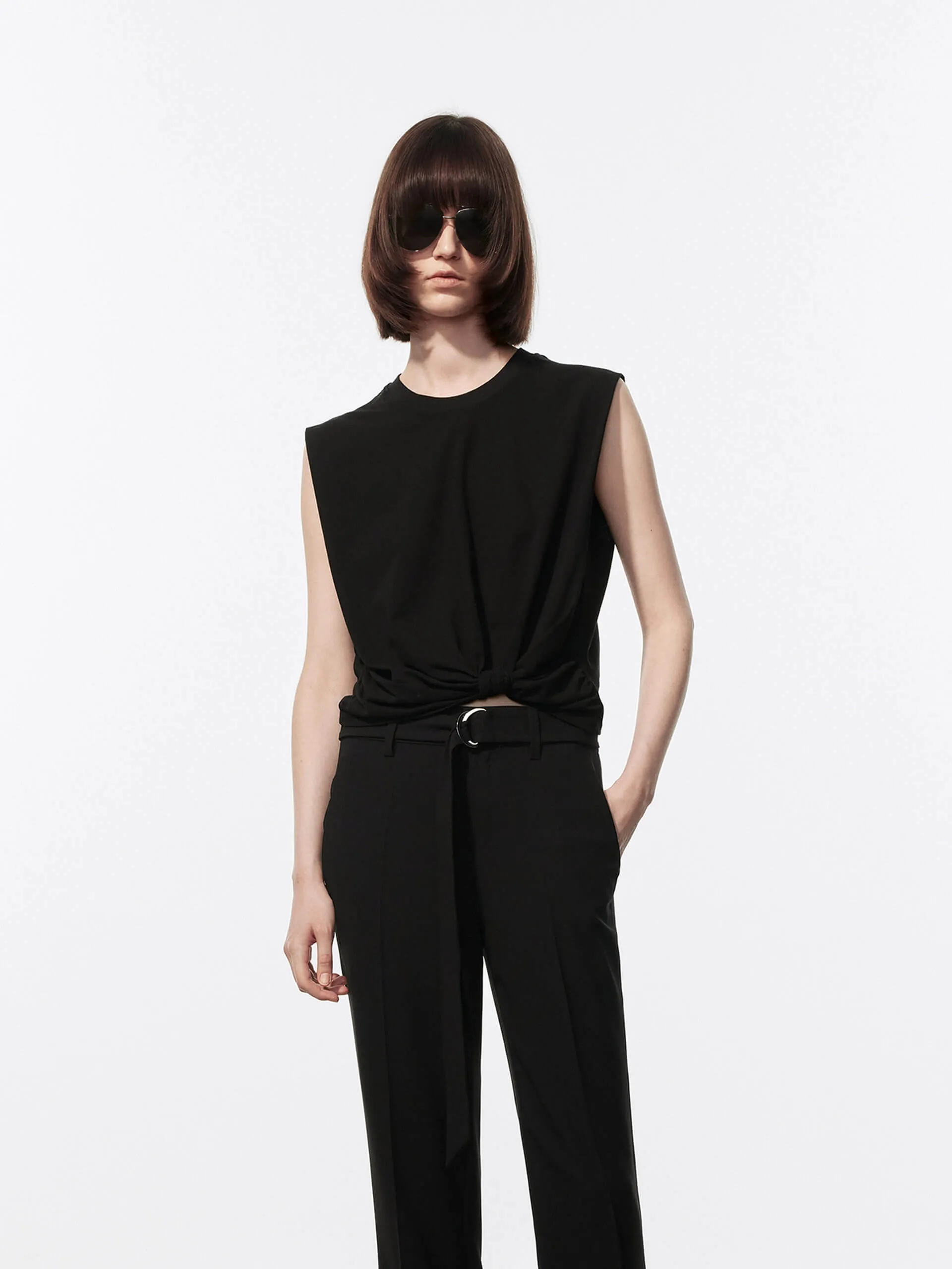 Versatile Comfort Style Front Knot Sleeveless T-shirt