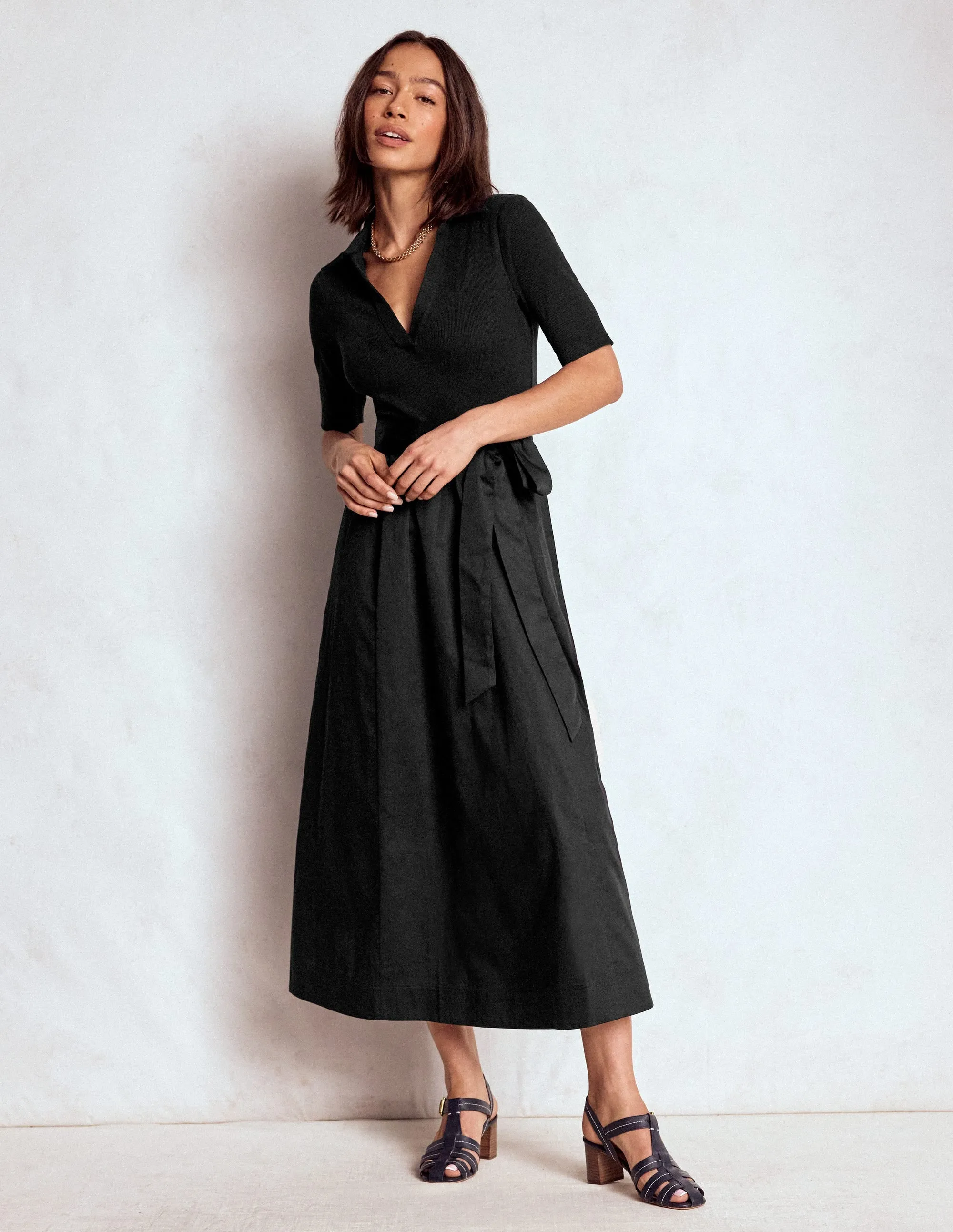 All-Season Style Collar Detail Mix Midi Dress-Black