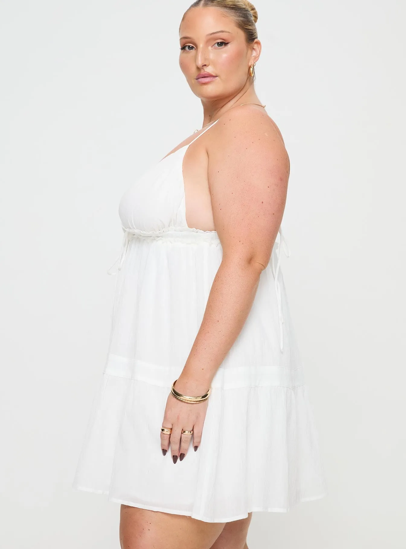 Dionne Mini Dress White Curve Weekend Vibe Glow Fresh