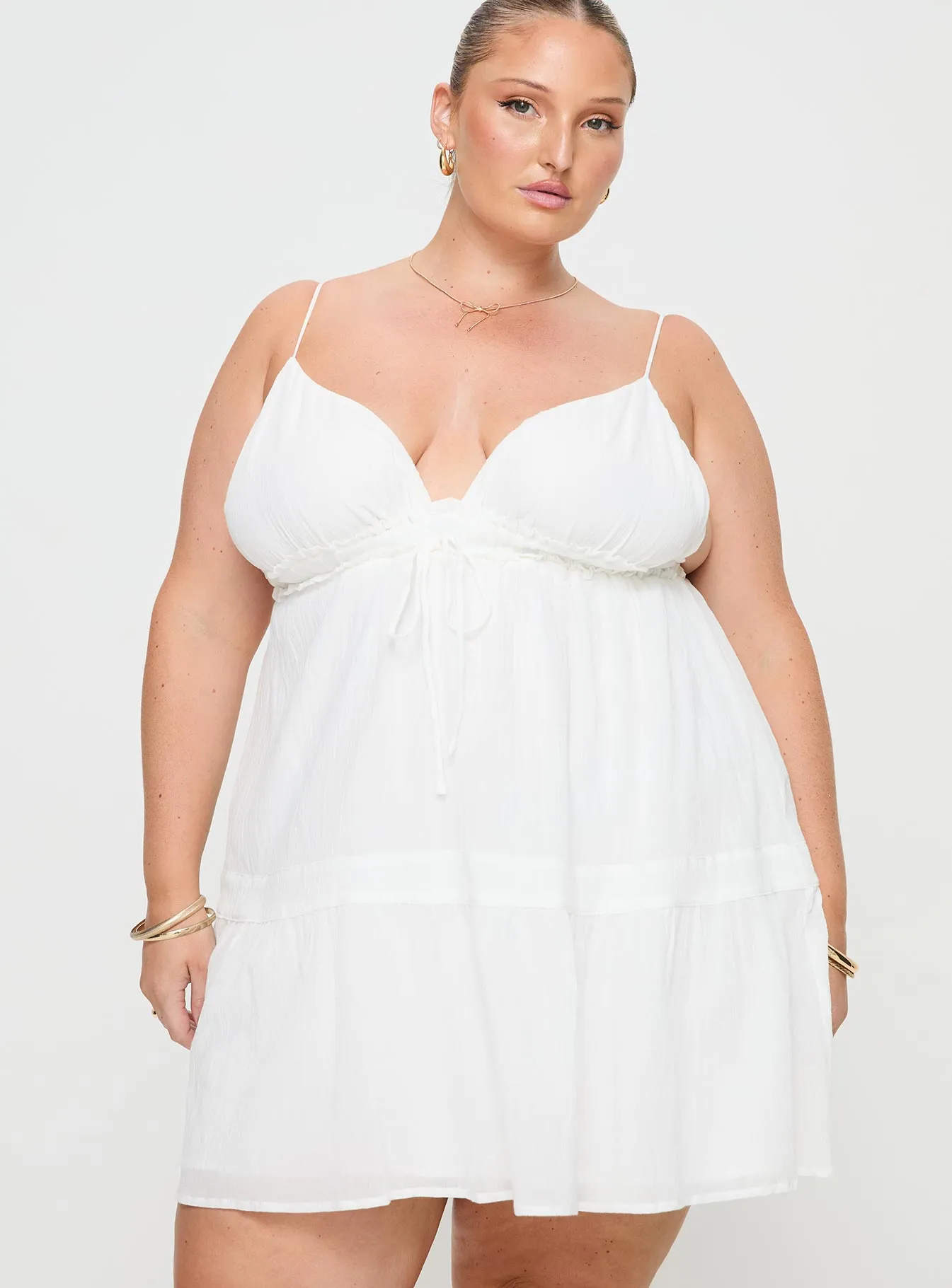 Dionne Mini Dress White Curve Fashionable date night outfit