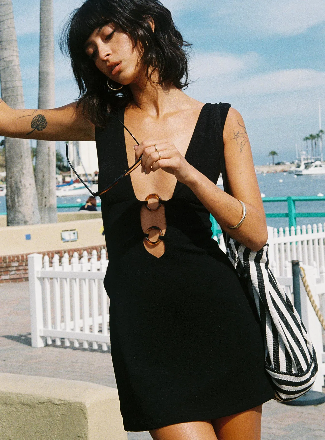 Urban Mode Fun floral mini Steward Mini Dress Black