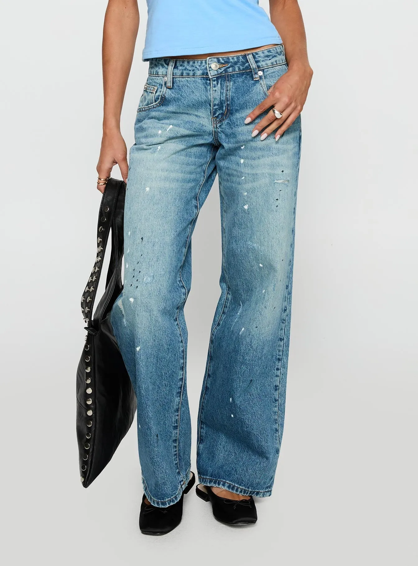 Outfit Ideas Creative Look Elegant Road Trip Picasso Mid Rise Straight Leg Jeans Mid Blue