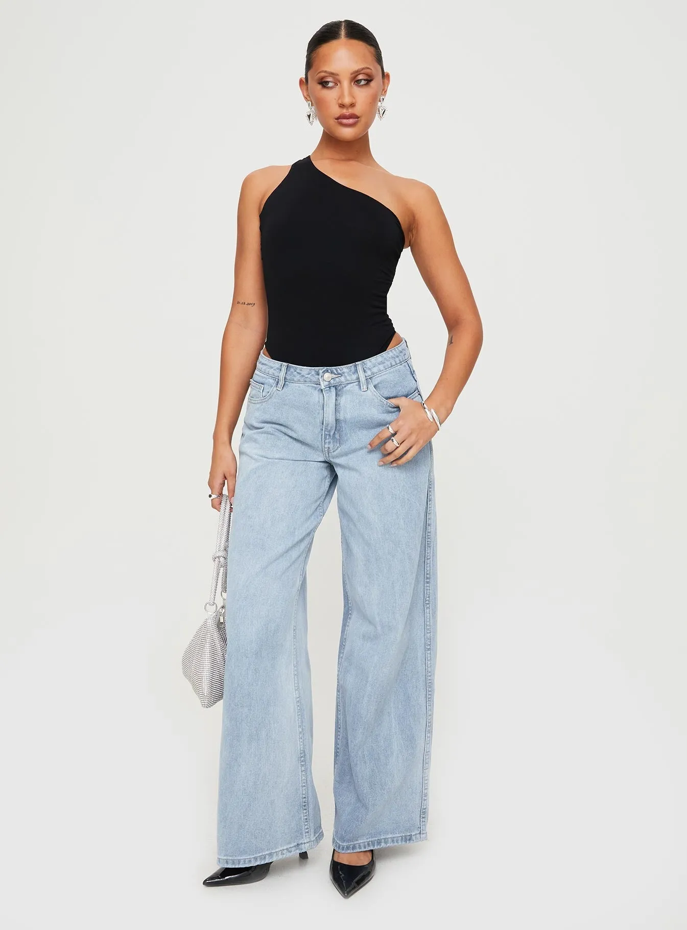 Ramos Low Rise Wide Leg Jeans Light Blue Wash Petite Artist Vibe Work Meeting Casual Great Base