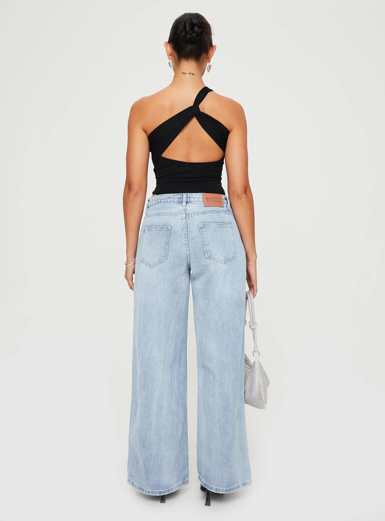 Ramos Low Rise Wide Leg Jeans Light Blue Wash Petite Daily Fashion