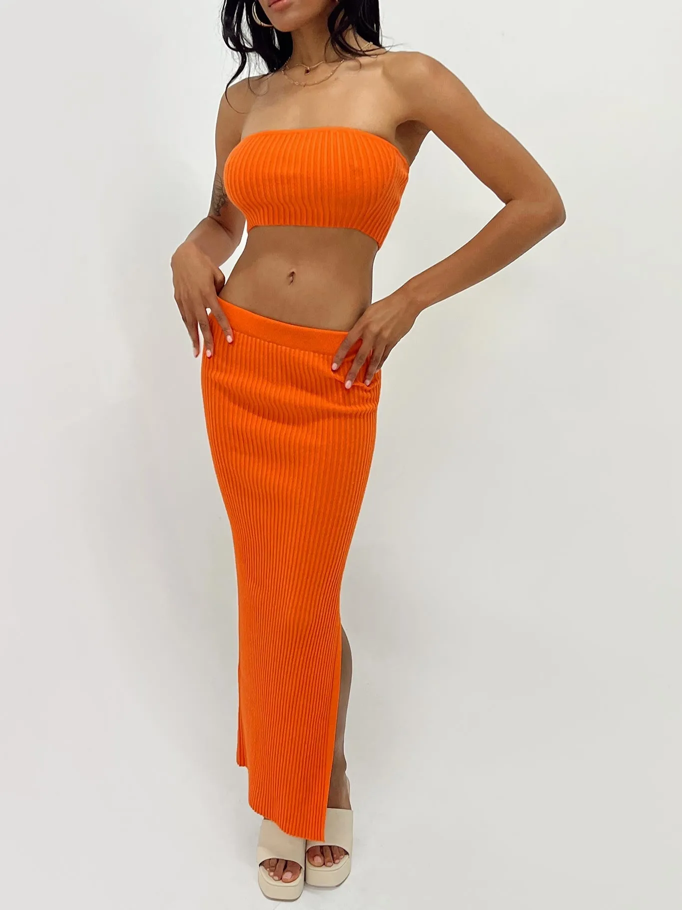 Smooth Seam Transition Abrielle Set Orange
