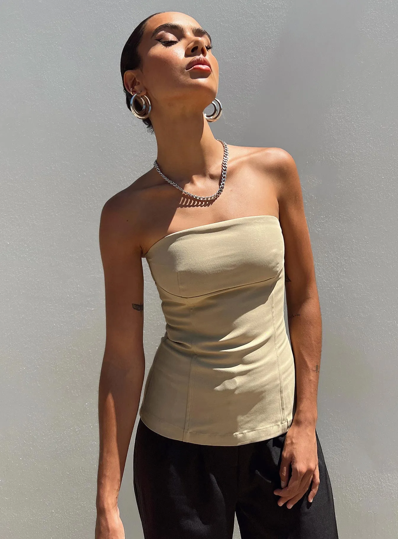 Multipurpose Design UltraFineMesh Wesanders Strapless Top Camel