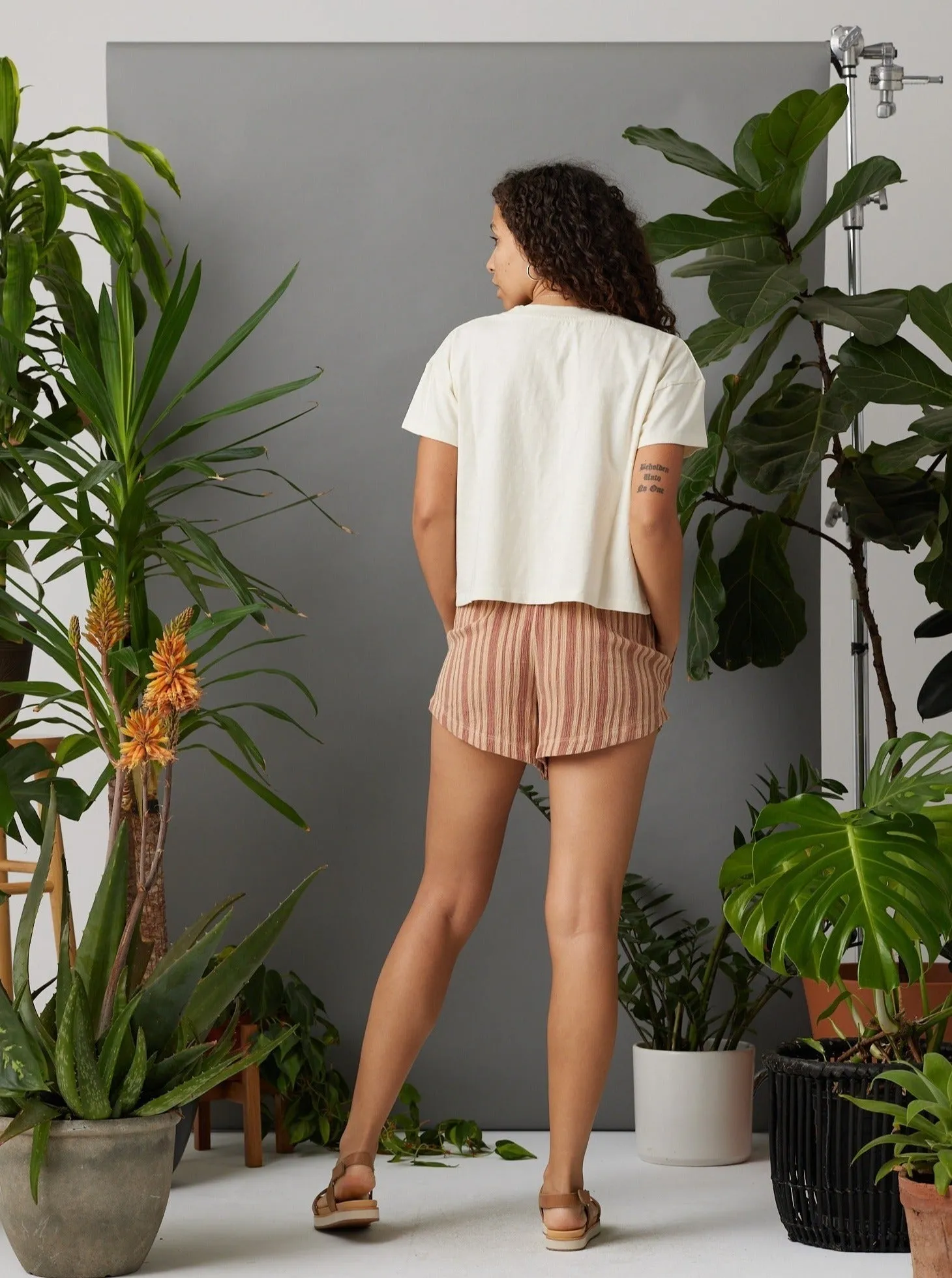 Women's Easy Crop Tee - Stone british retro