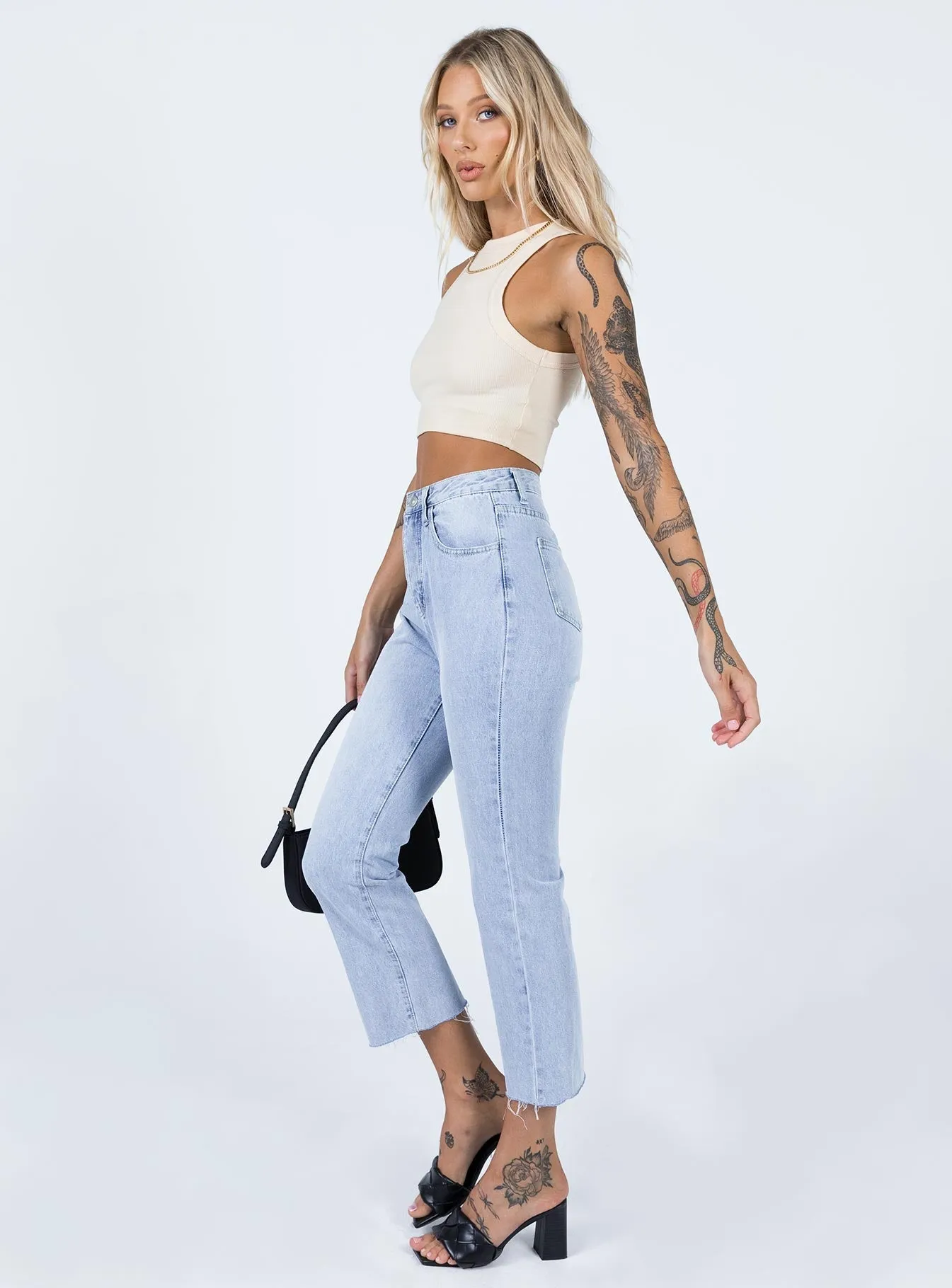 Angela Cropped Jeans Light Wash Denim Curved Seam Construction