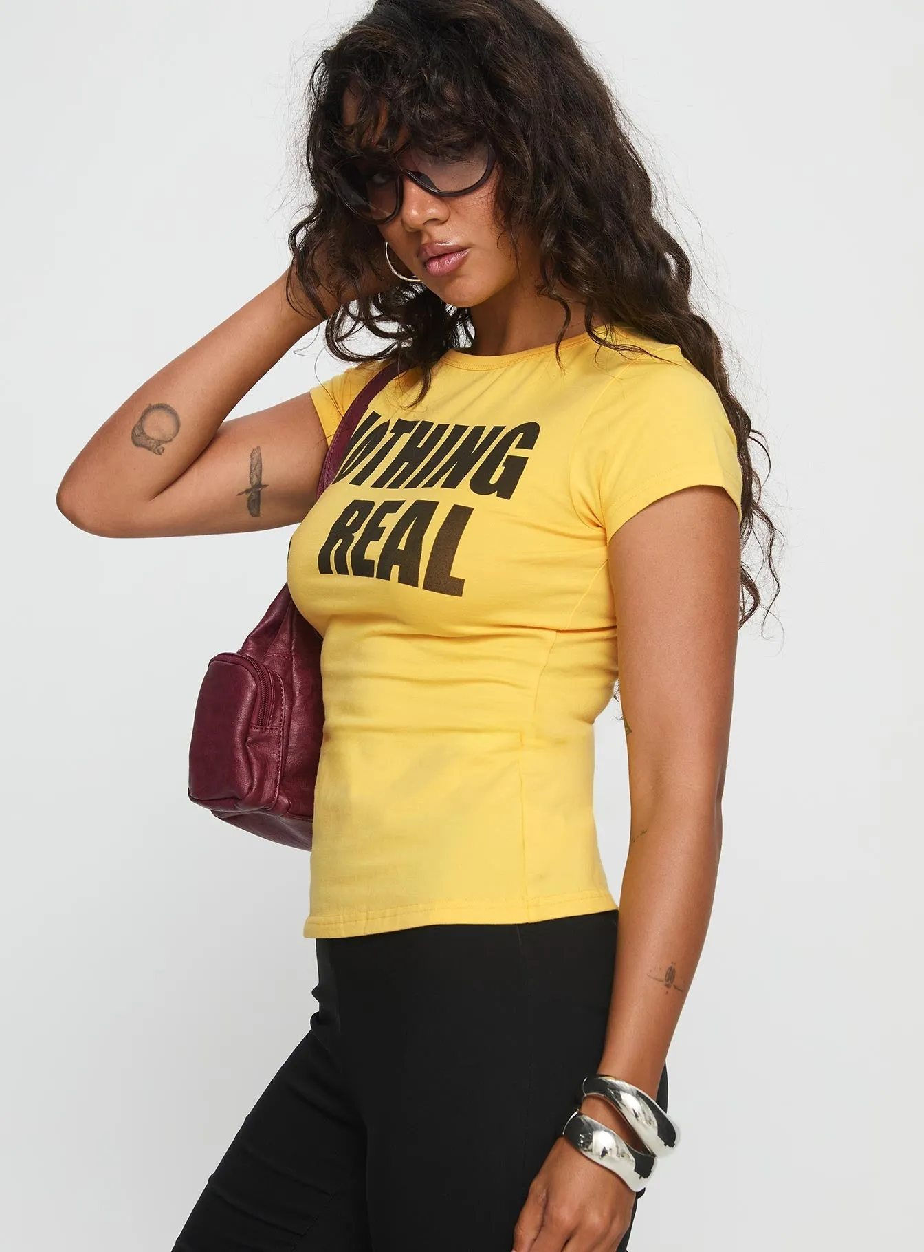 Bohemian freedom Nothing Is Real Graphic Top Yellow / Black