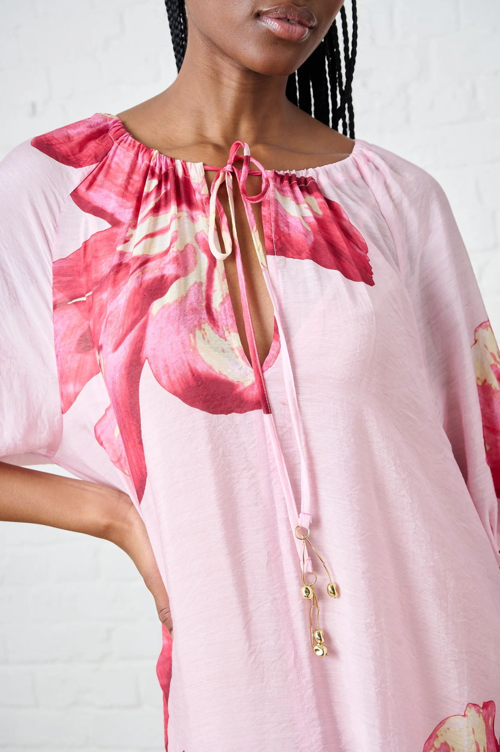 Love Glow SmoothInnerLining The Maxi Flow Tunic in Soft Bloom