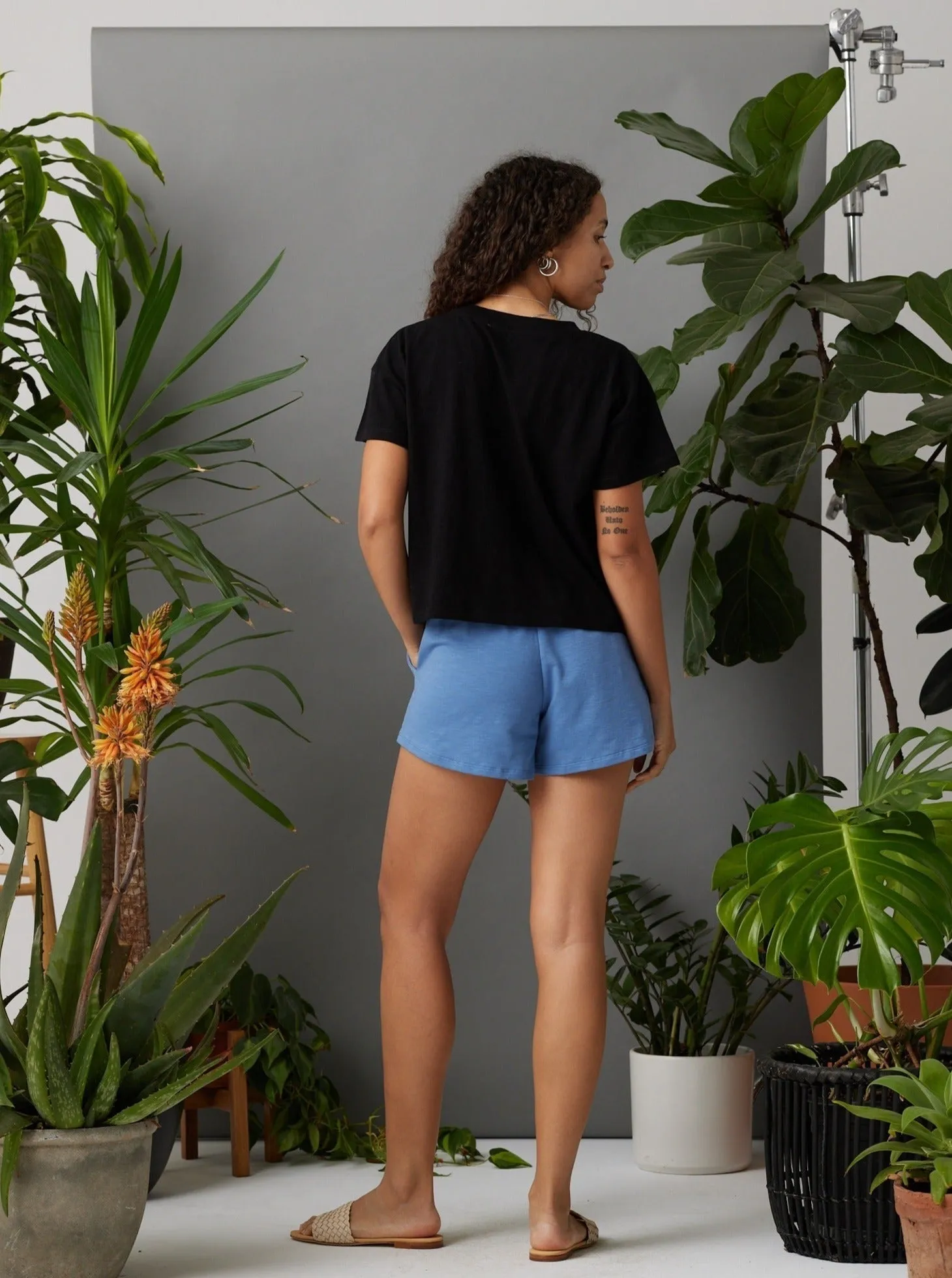 Luxury Mood Women's Easy Crop Tee - Black