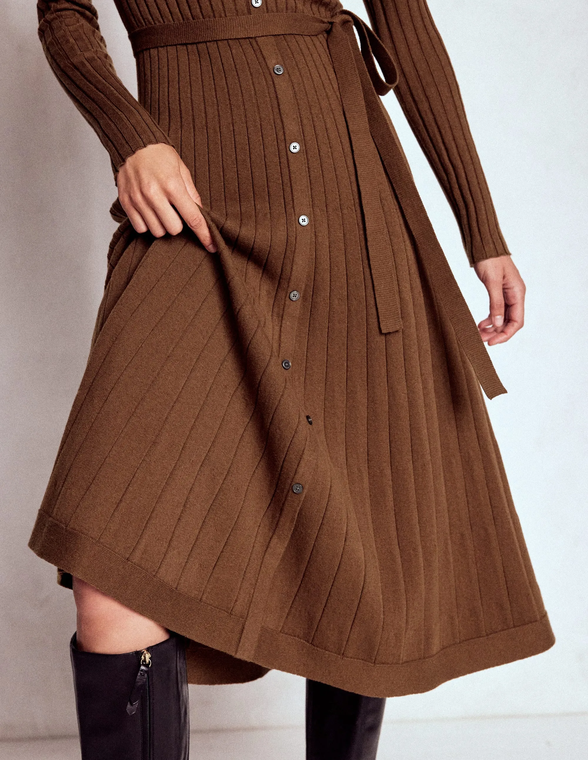 Seasonal Wardrobe Storm Sky Rachel Knitted Shirt Dress-Raw Umber