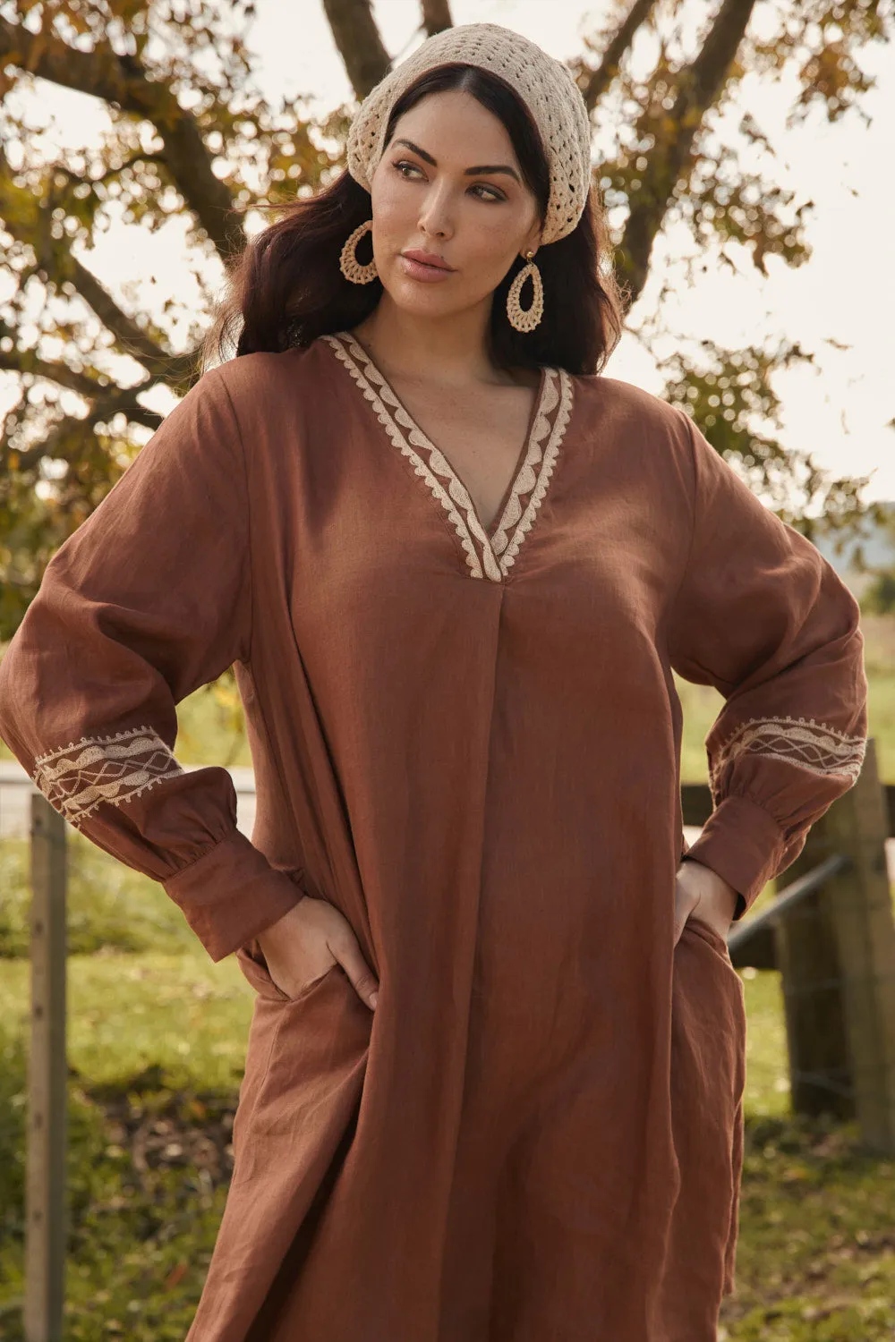 HighDensityWeave Kora Long Sleeve Linen Dress in Rum Caramel